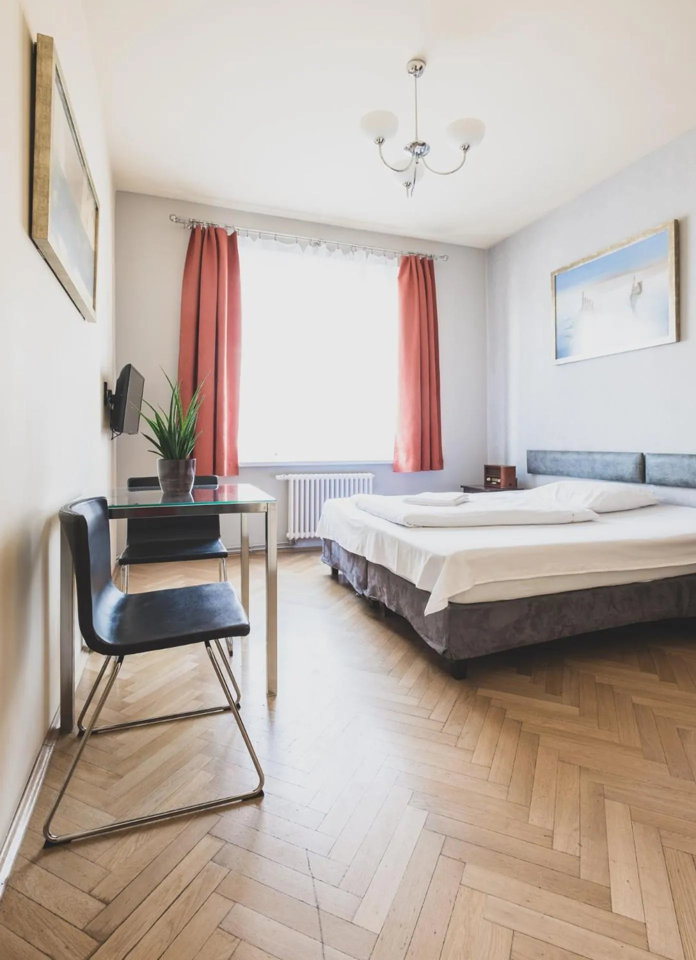 Bed in Cybulskiego Guest Rooms