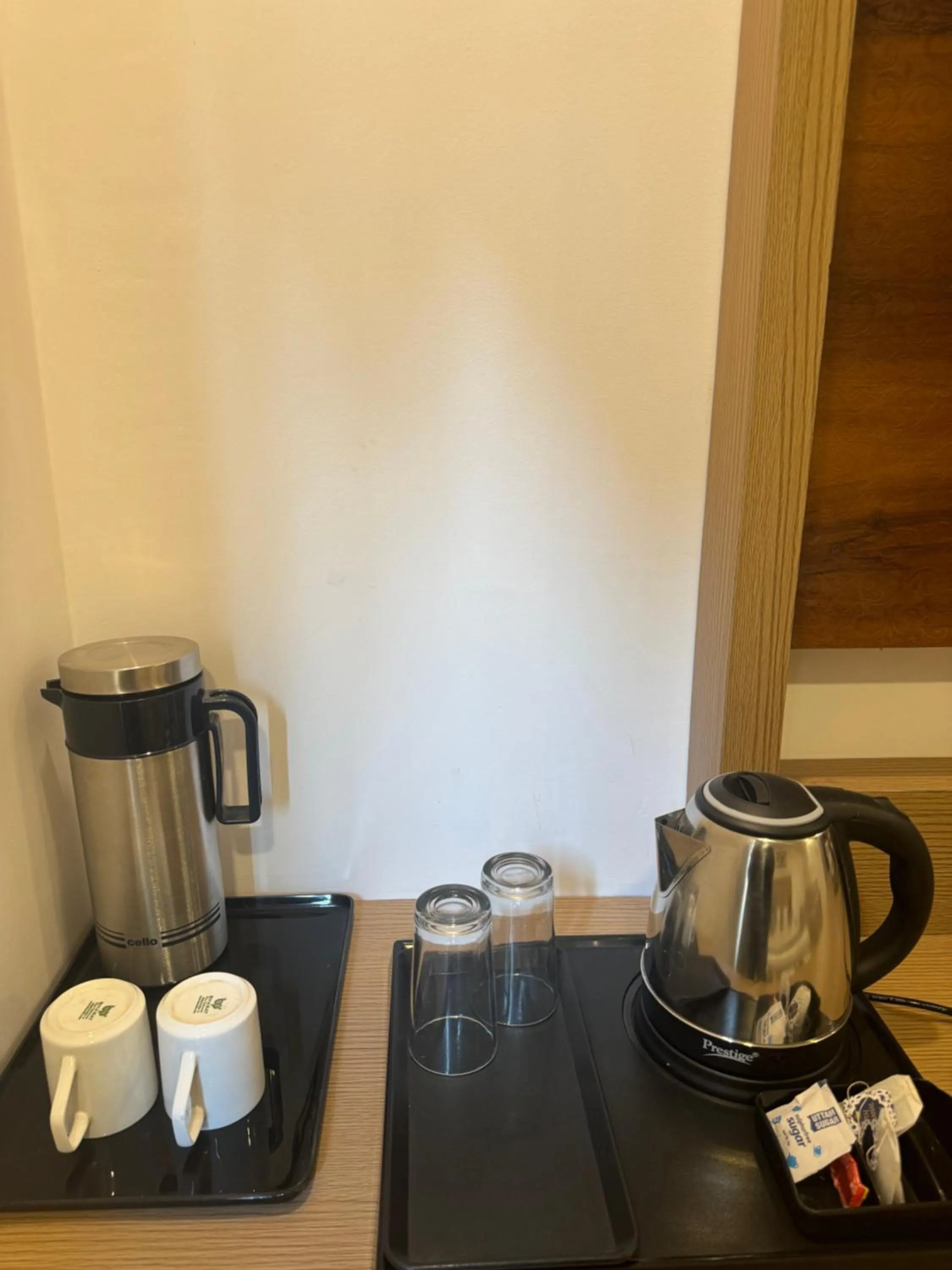 Coffee/tea facilities in Florence Continental Udaipur