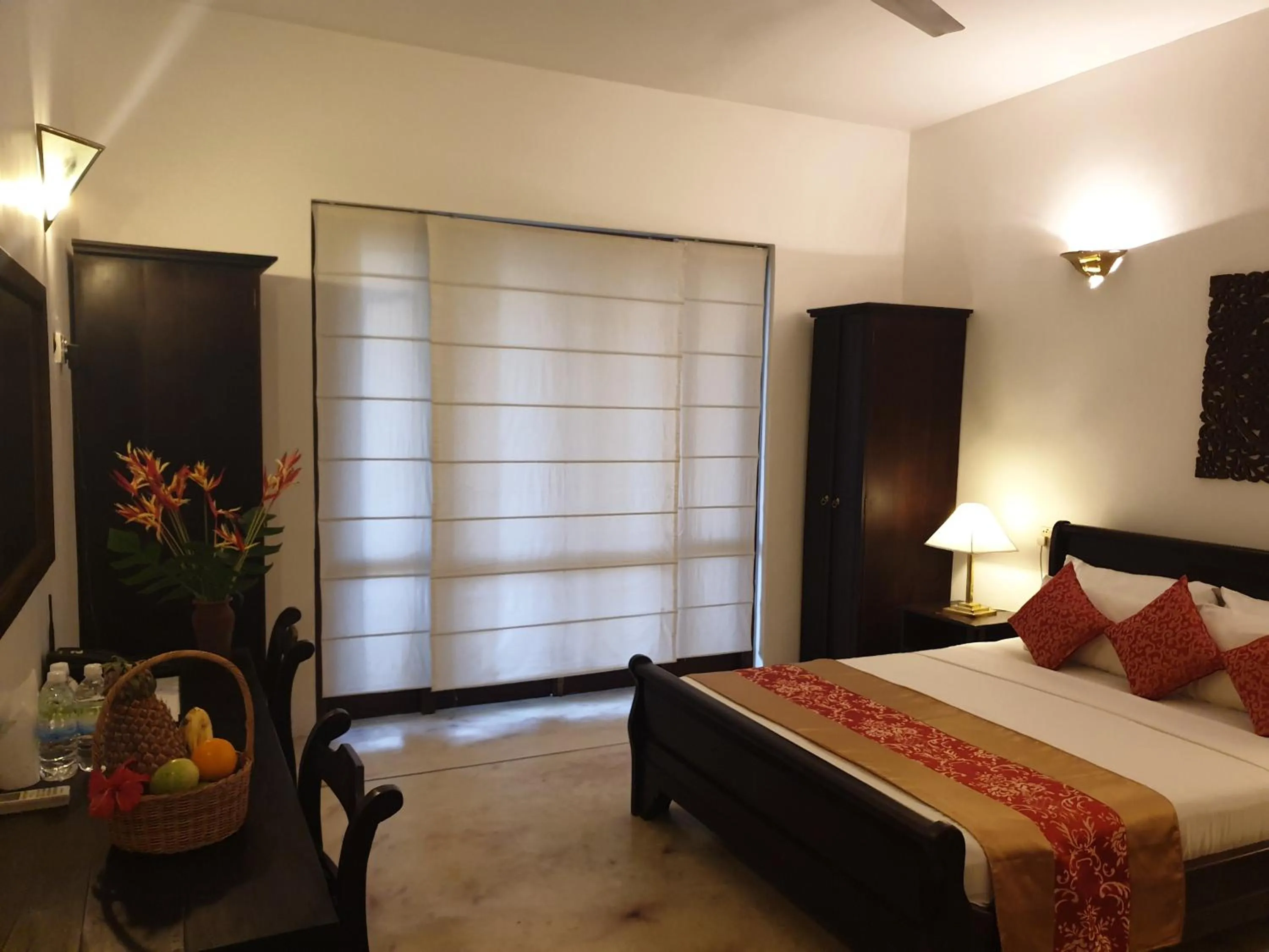 Photo of the whole room, Bed in Nooit Gedacht Heritage Hotel (Original Dutch Governors House)