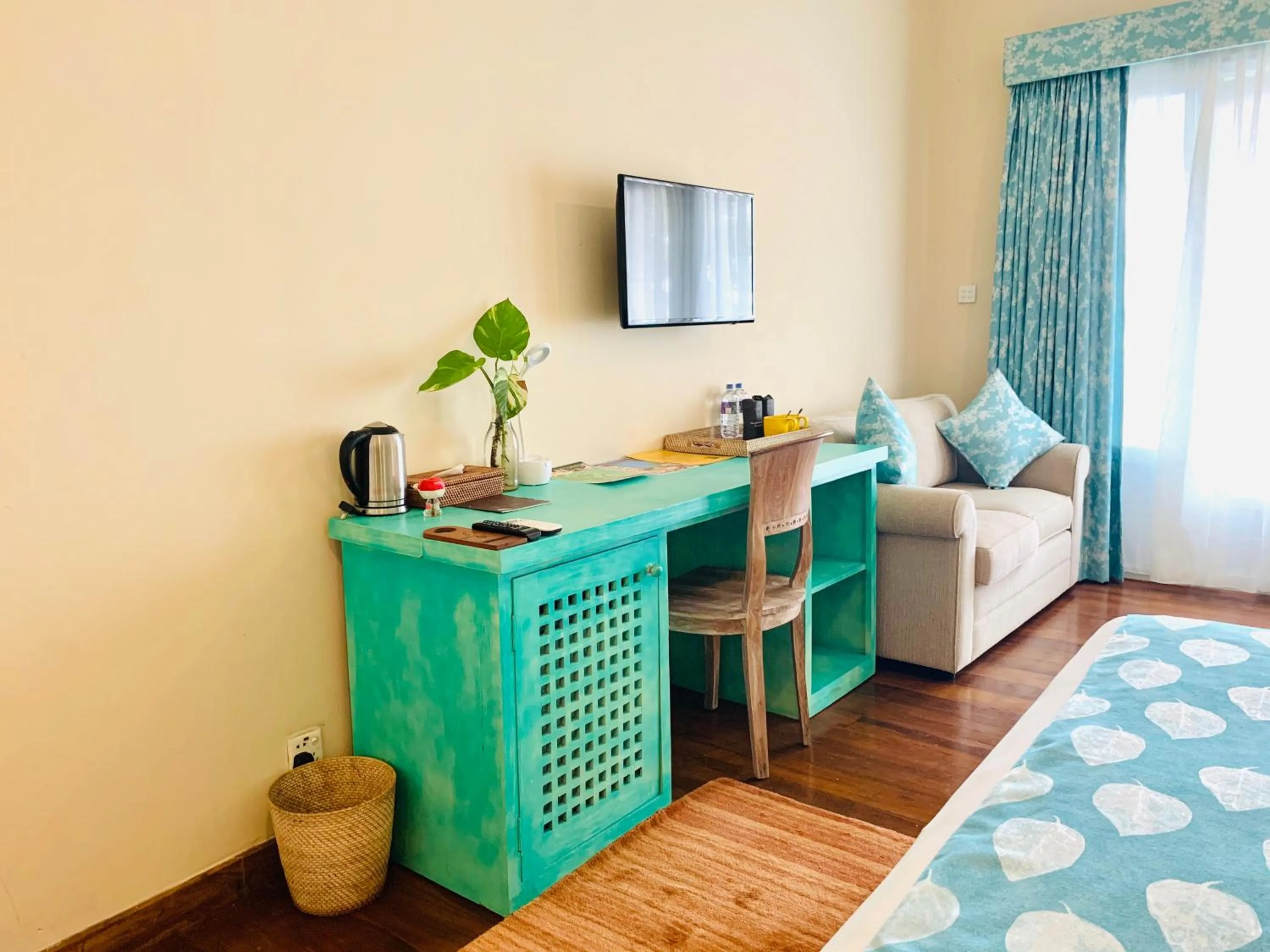 TV and multimedia in Thaproban Beach House