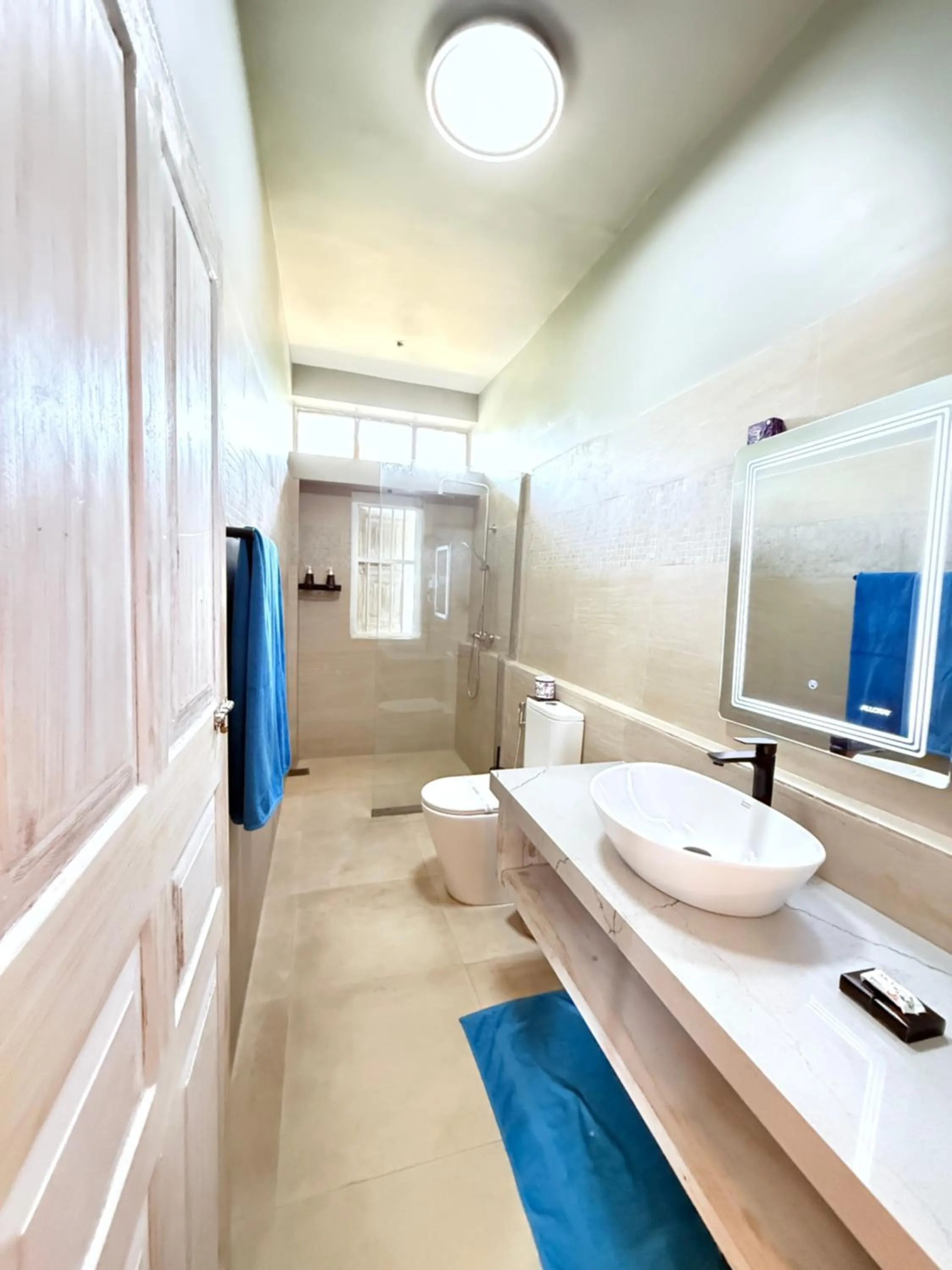 Bathroom in Thaproban Beach House