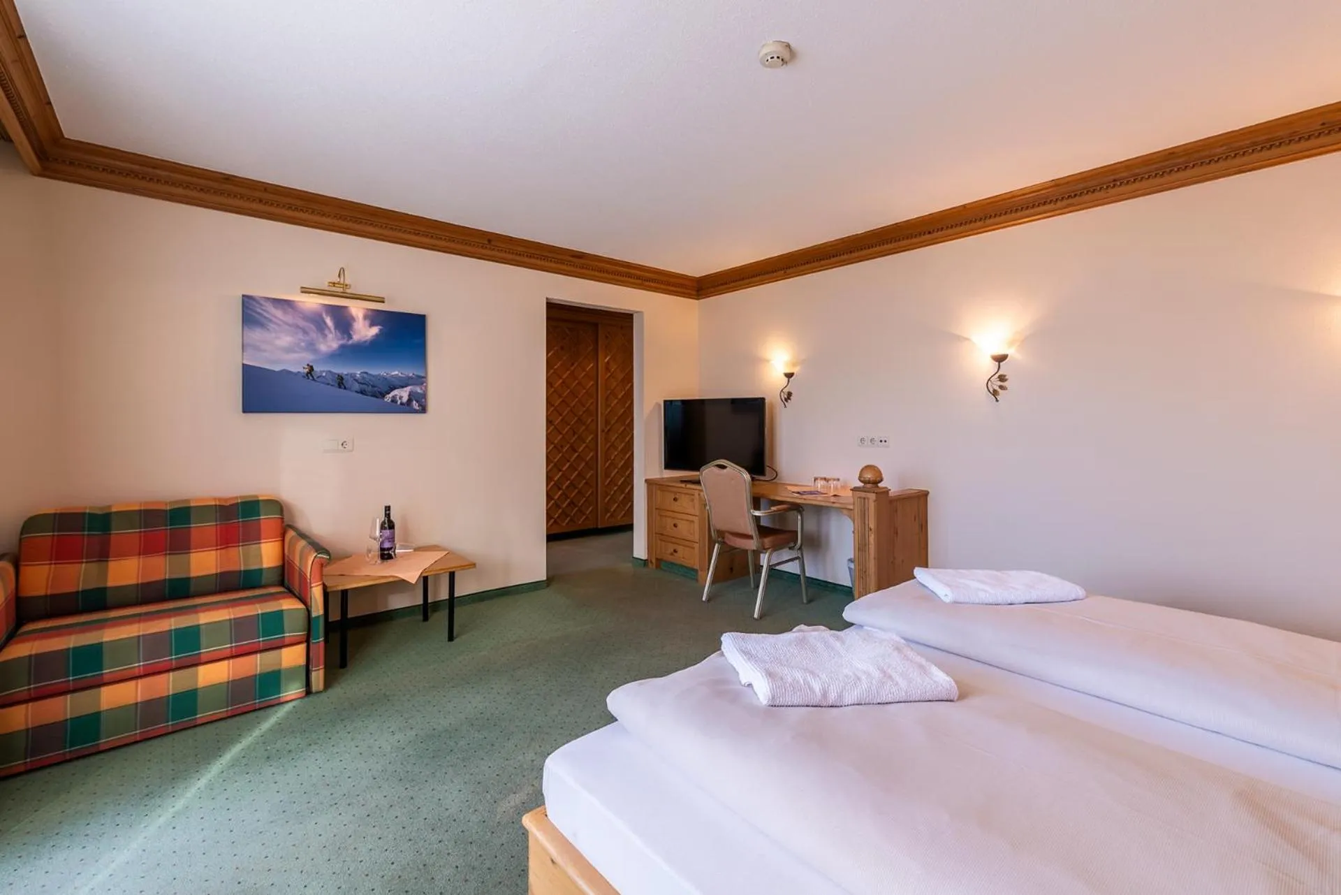 Photo of the whole room, Bed in SCOL Sporthotel Zillertal