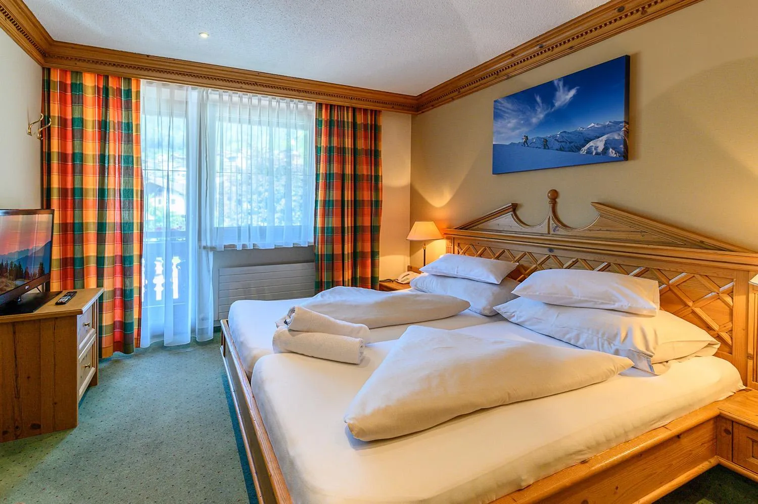 Photo of the whole room, Bed in SCOL Sporthotel Zillertal