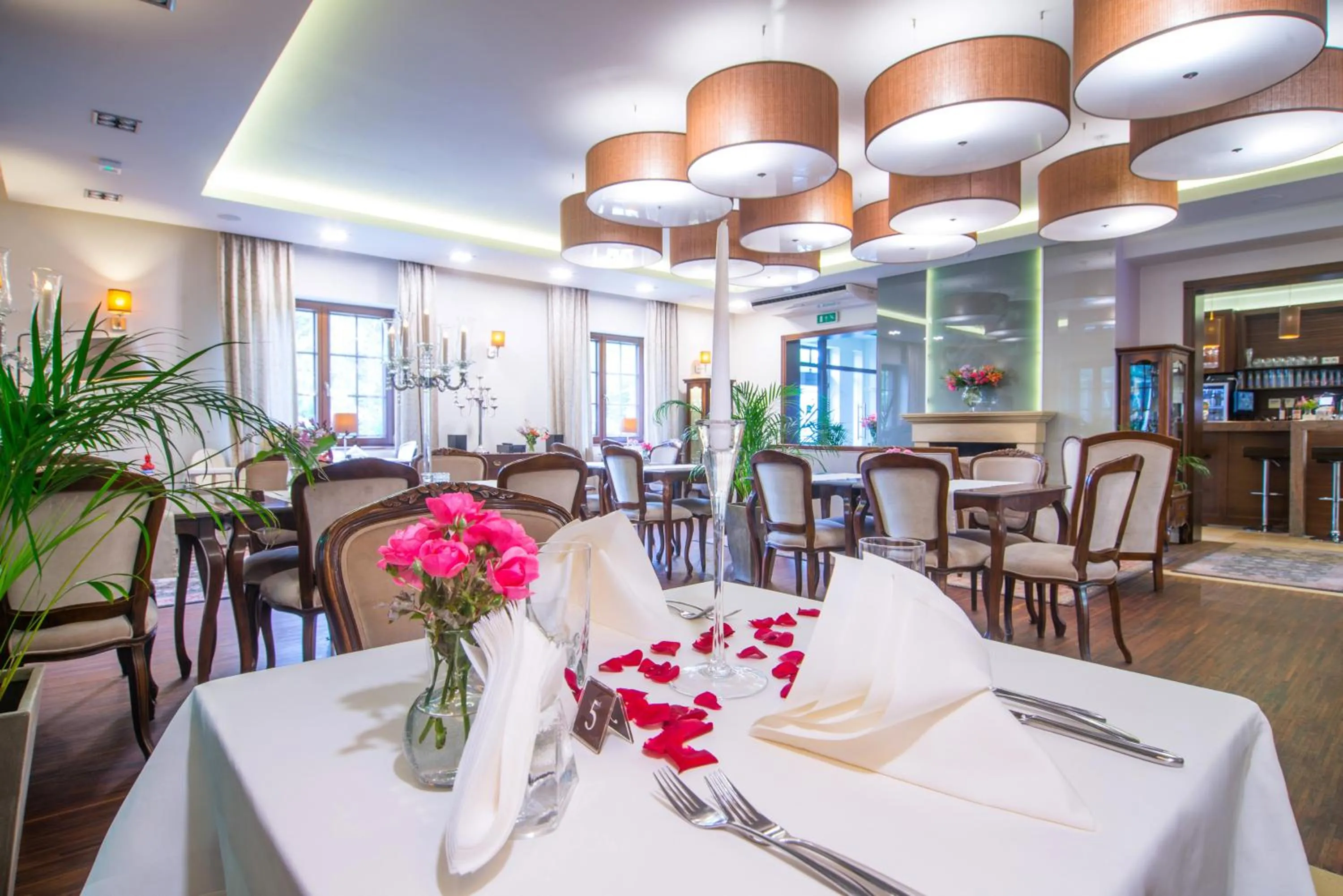 Restaurant/places to eat in Hotel Kazimierzówka