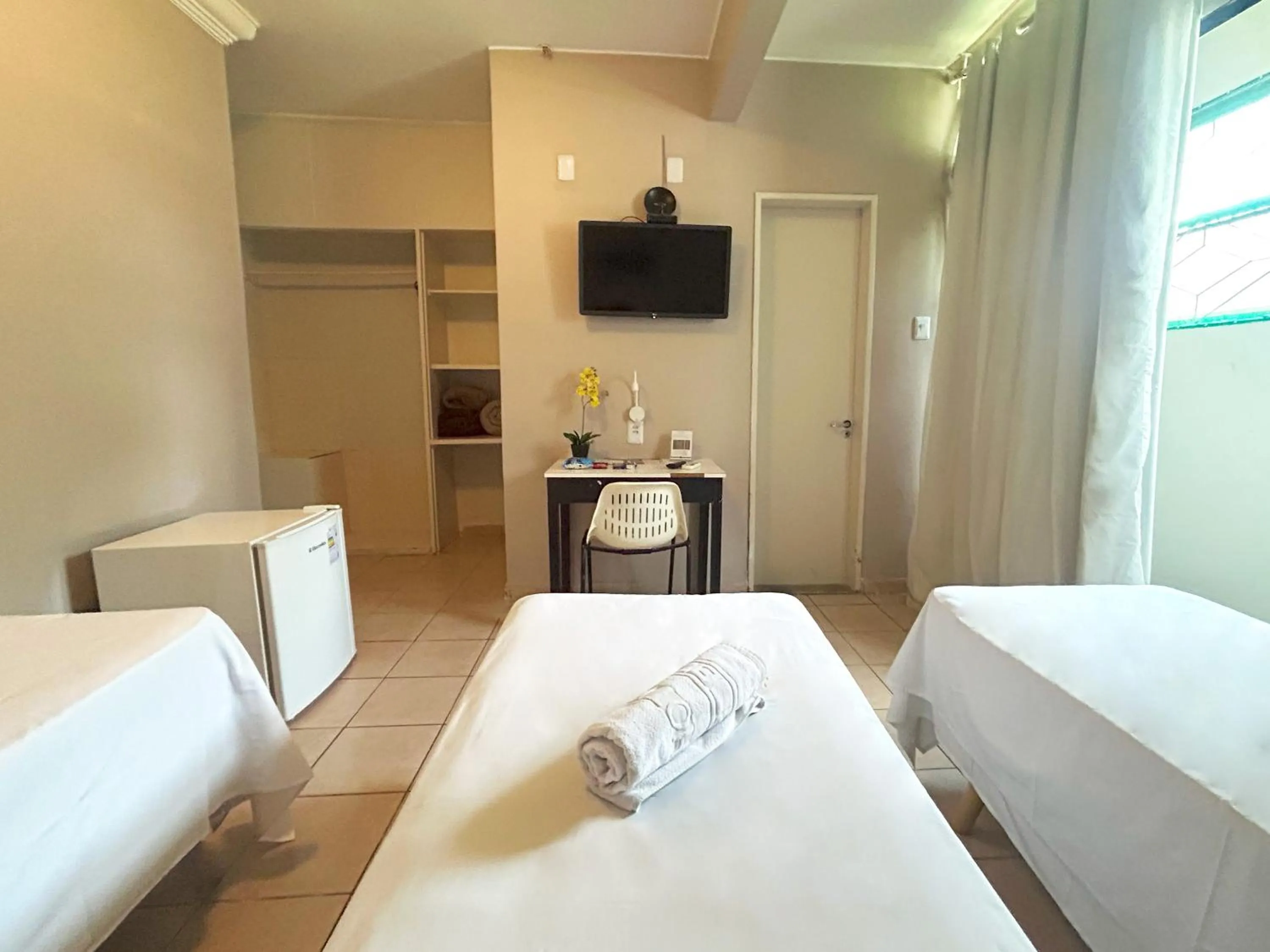 Bed in Hotel El Pilar by Bsb Inn