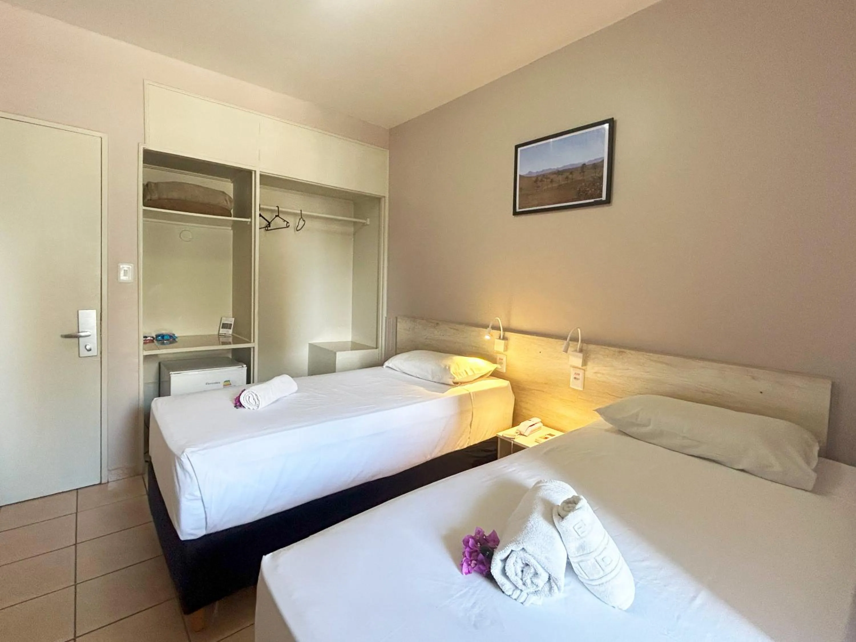 Bed in Hotel El Pilar by Bsb Inn