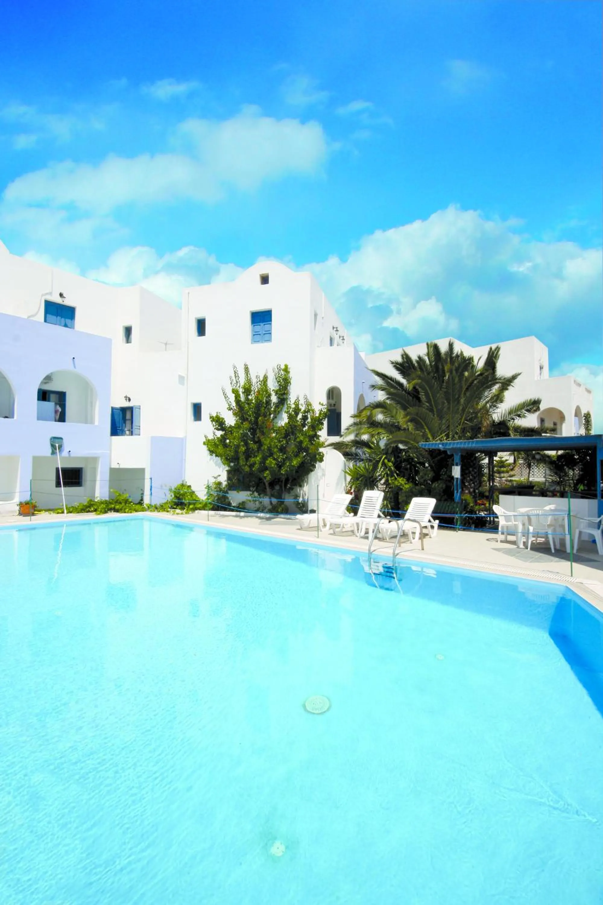 Pool view in Hotel Kalma