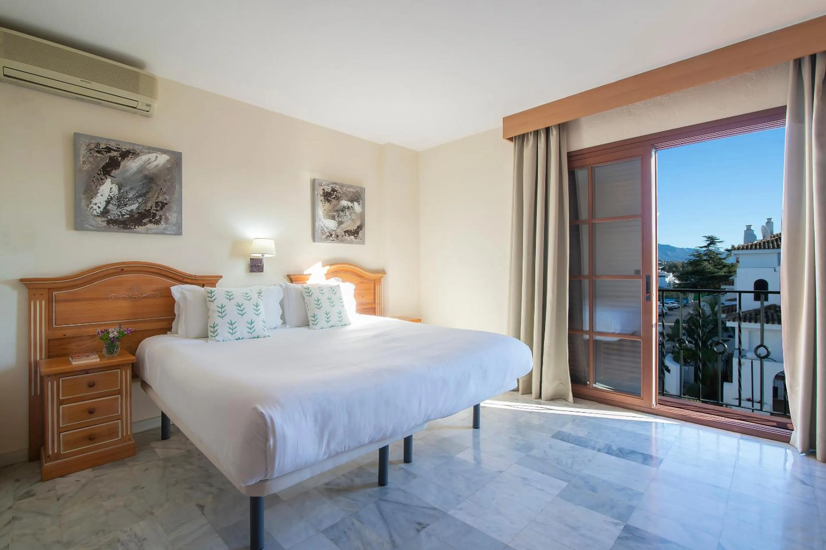 Bed in Macdonald Villacana Resort