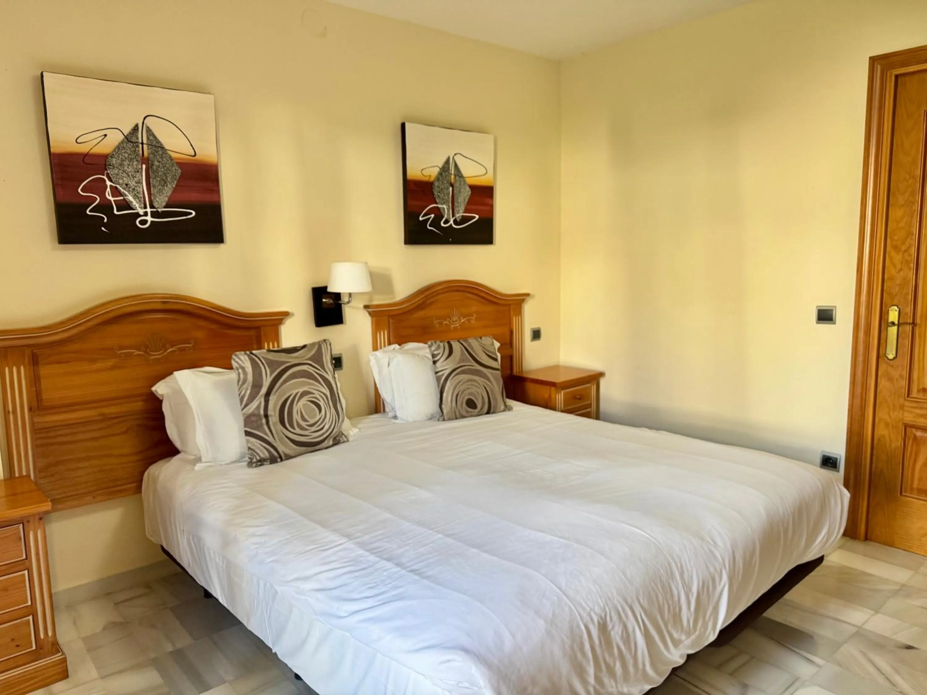 Bedroom, Bed in Macdonald Villacana Resort