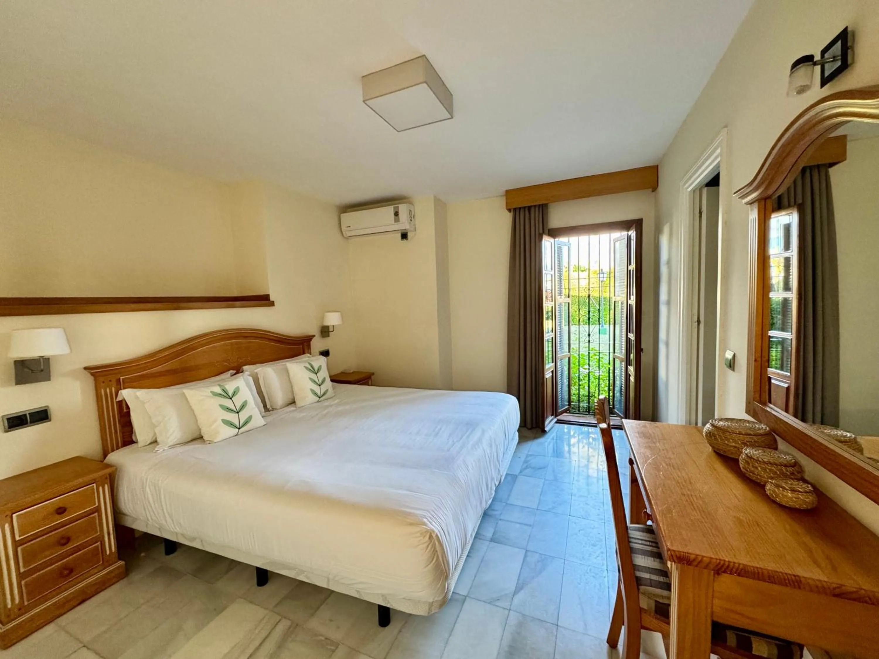 Bedroom, Bed in Macdonald Villacana Resort