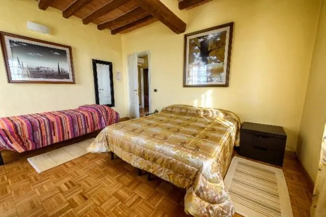 Photo of the whole room, Bed in La Fossetta B&B
