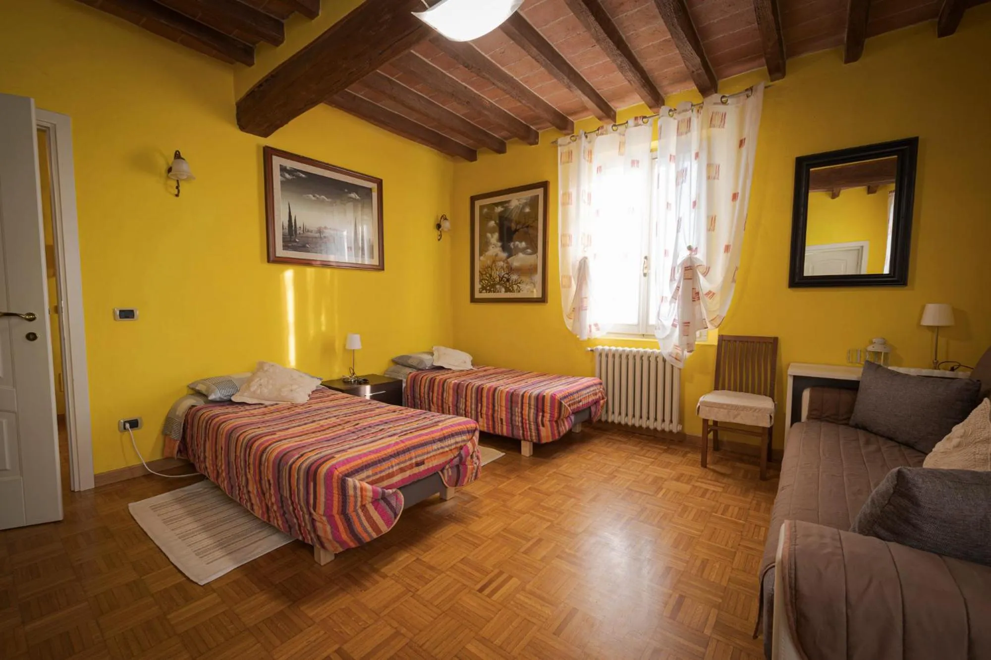 Photo of the whole room, Bed in La Fossetta B&B