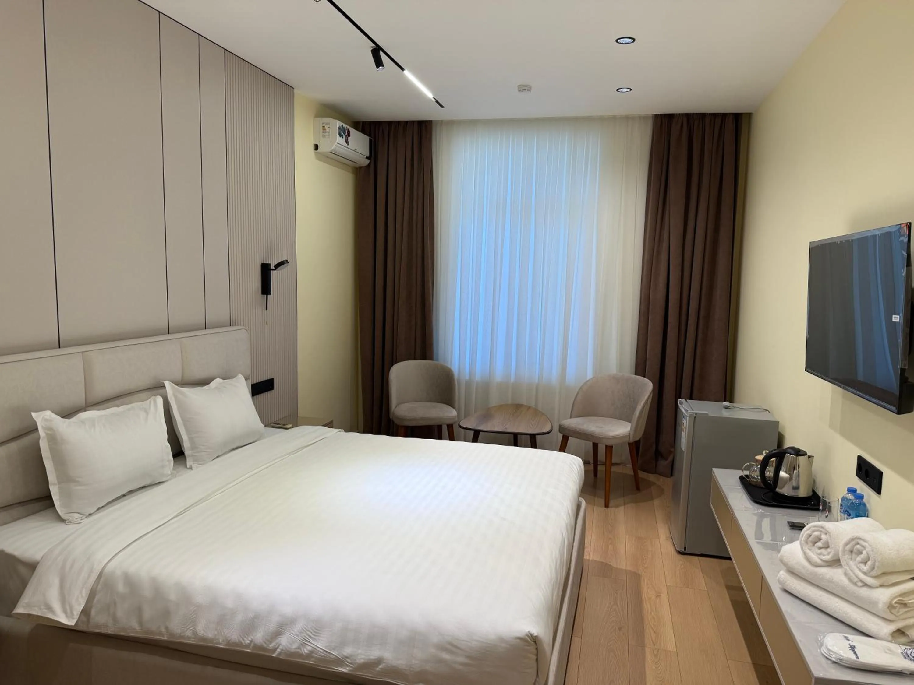 Bed in Golden Valley Hotel