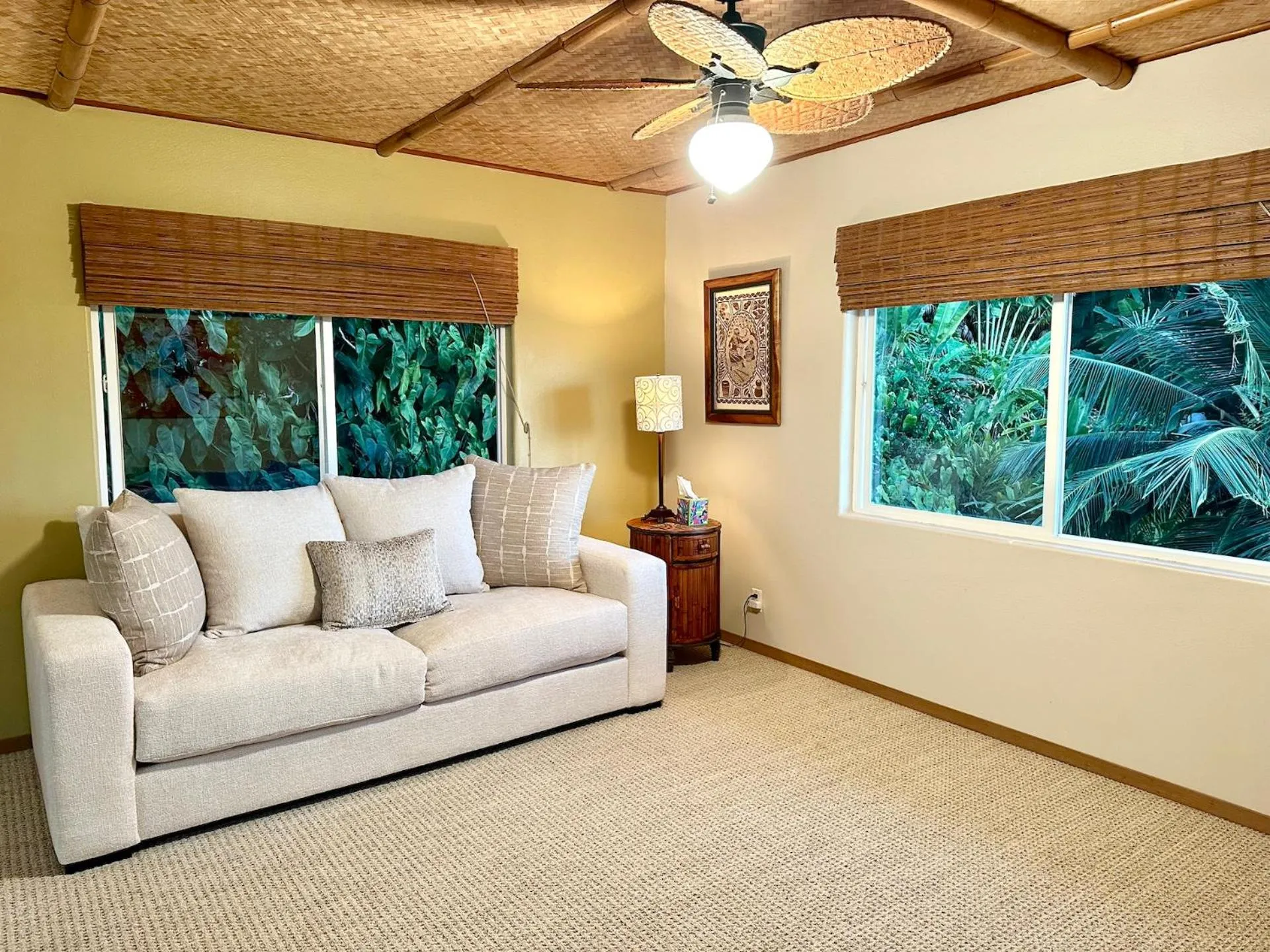 Living room in The Great Kona Escape
