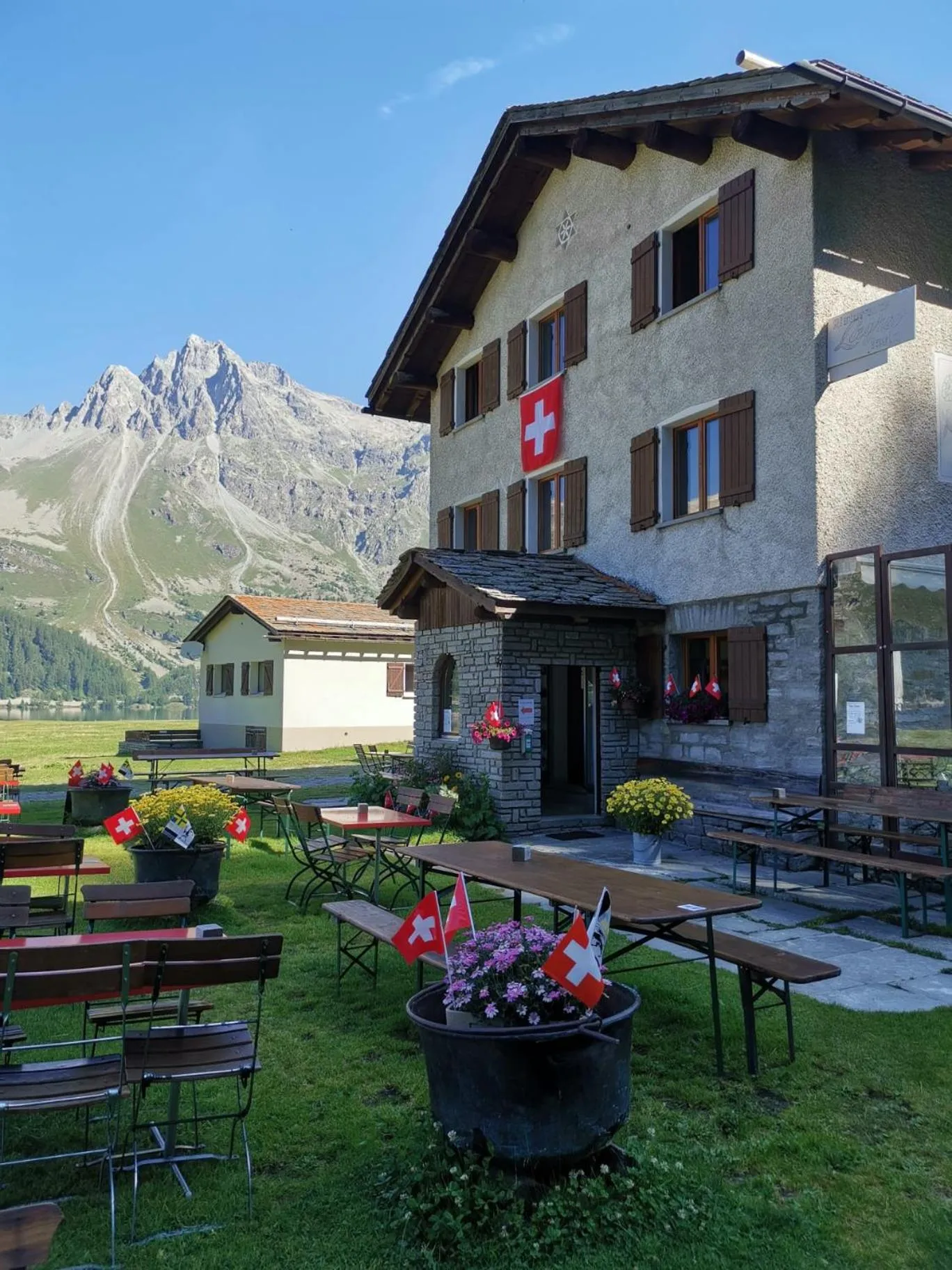 Restaurant/places to eat in Hotel Ristorante Lagrev