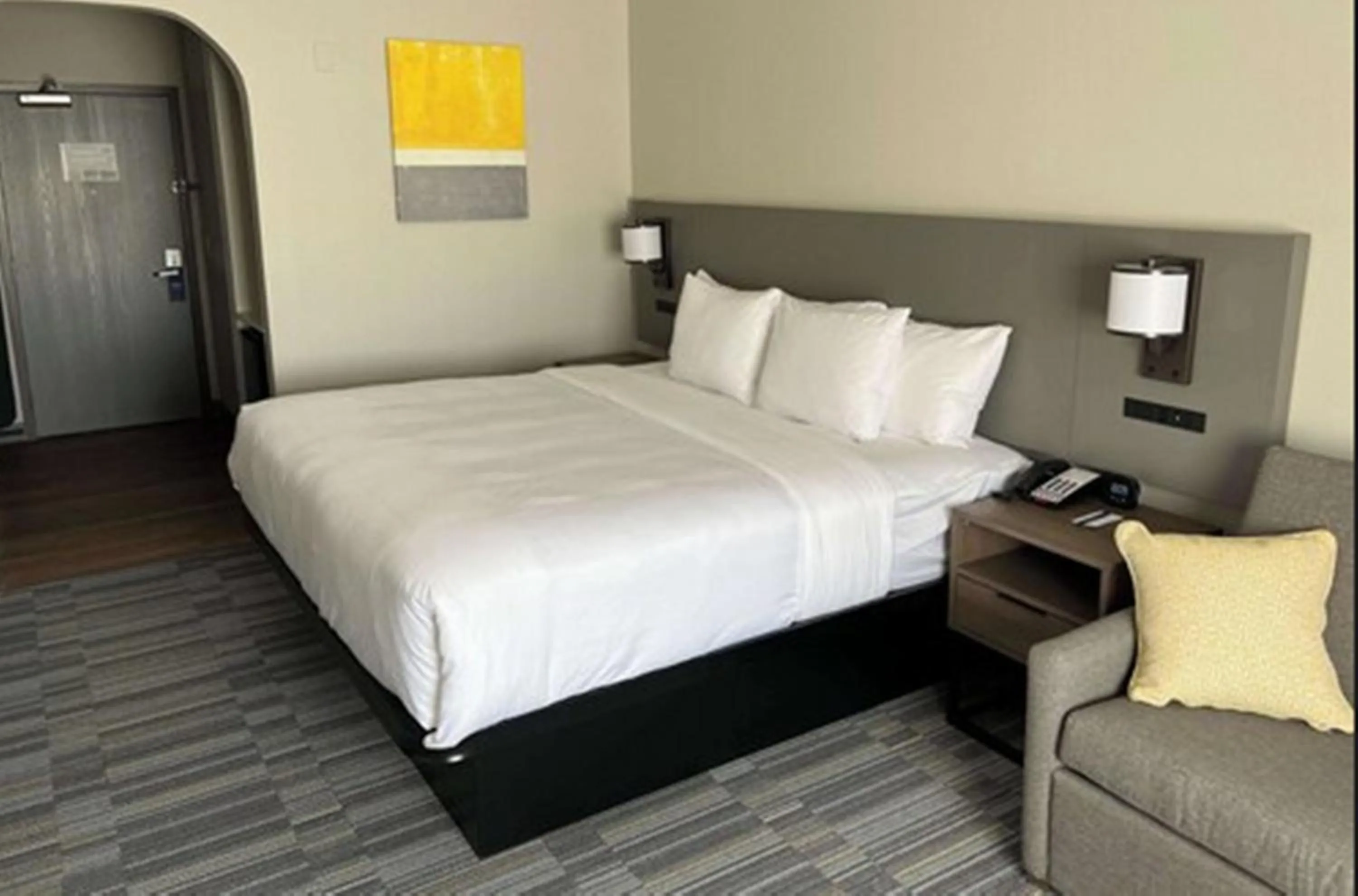 Bedroom, Bed in Comfort Inn & Suites