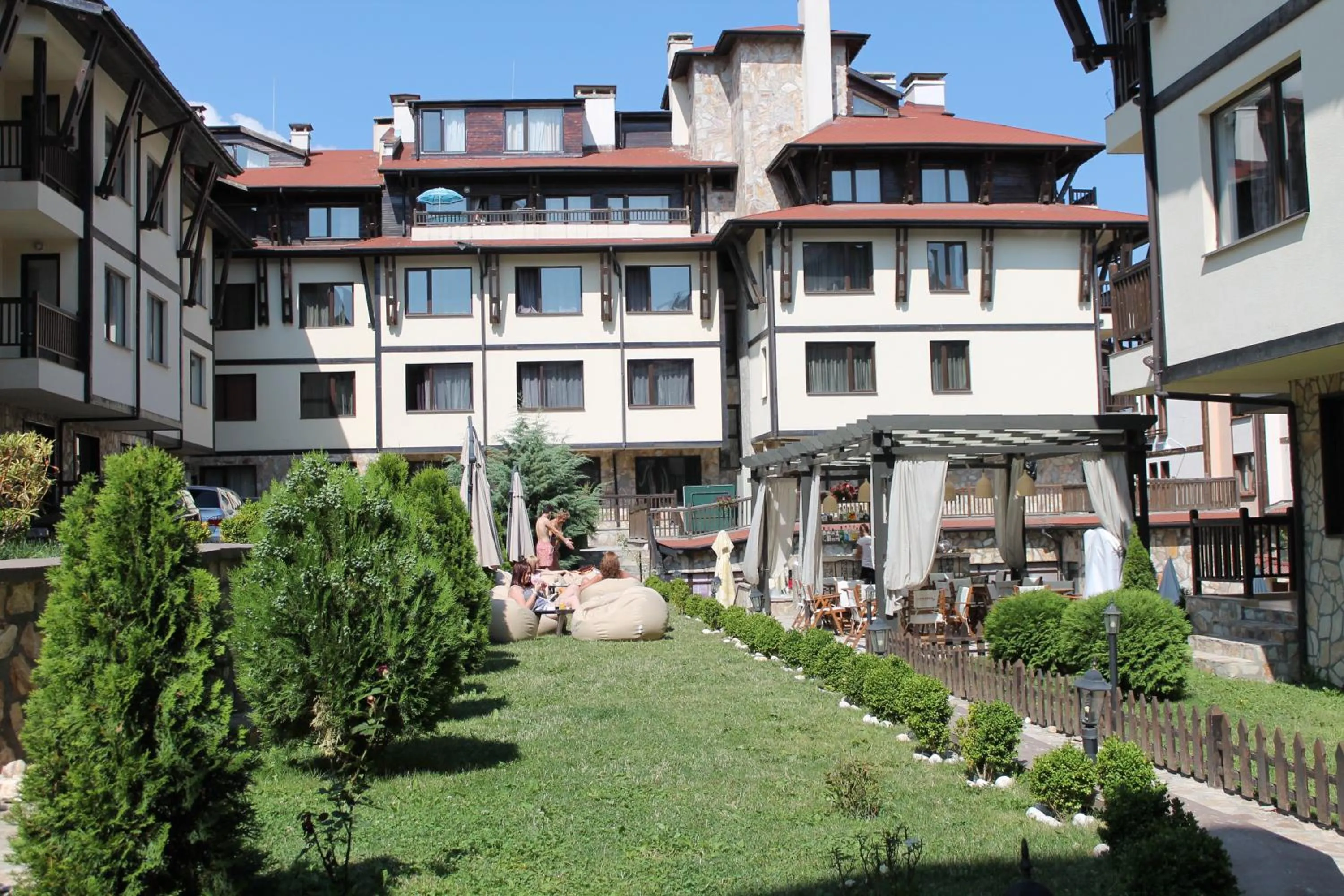 Garden in Maria-Antoaneta Residence