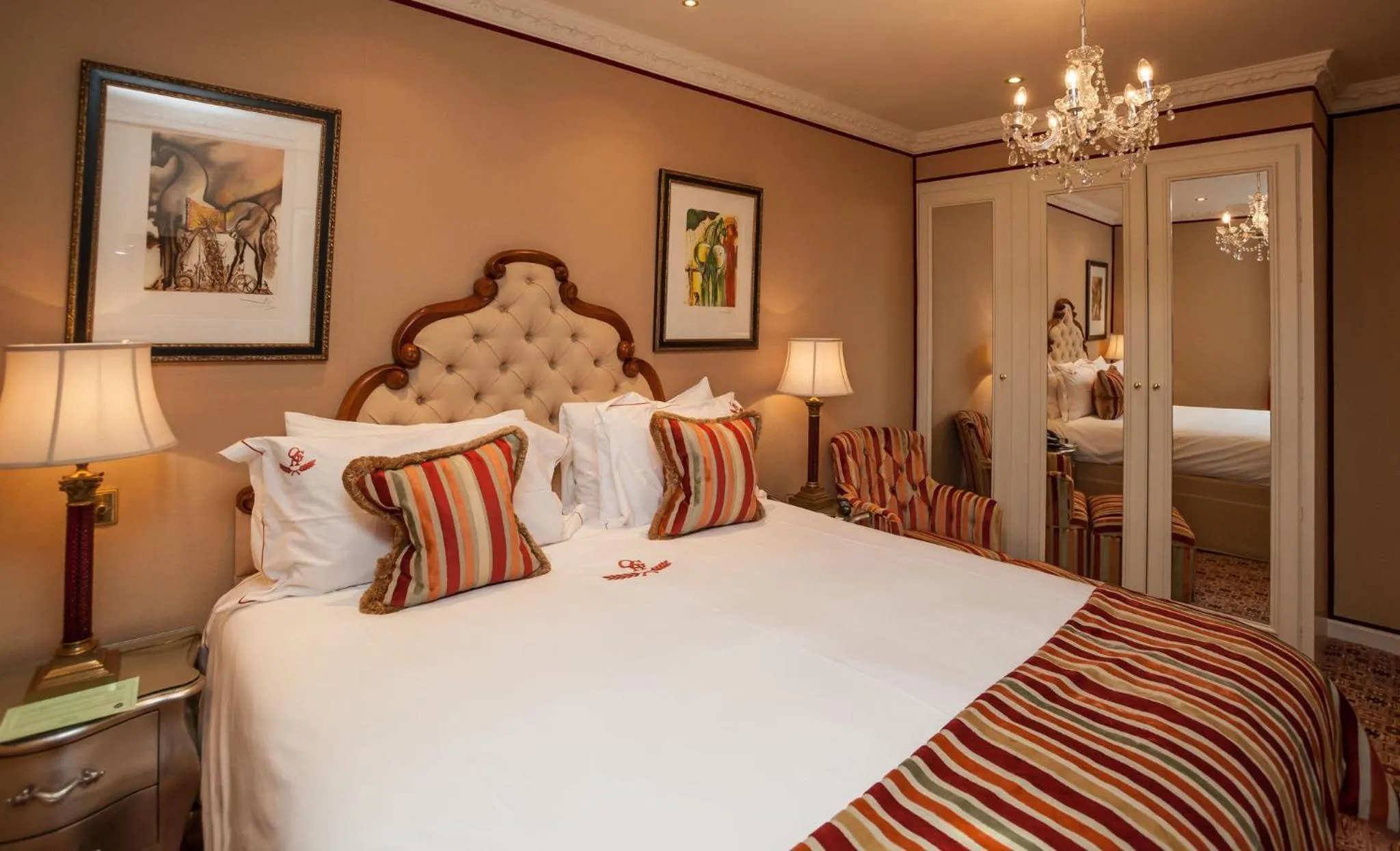 Photo of the whole room, Bed in The Old Government House Hotel & Spa