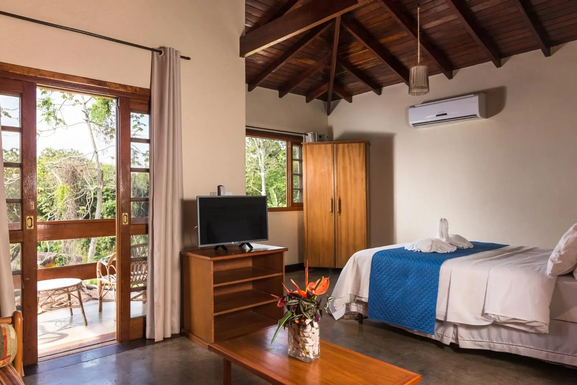 Deluxe Double Room with Frontal Sea View in Pousada Ilhote da Prainha Deluxe Double Room with Frontal Sea View in Pousada Ilhote da Prainha