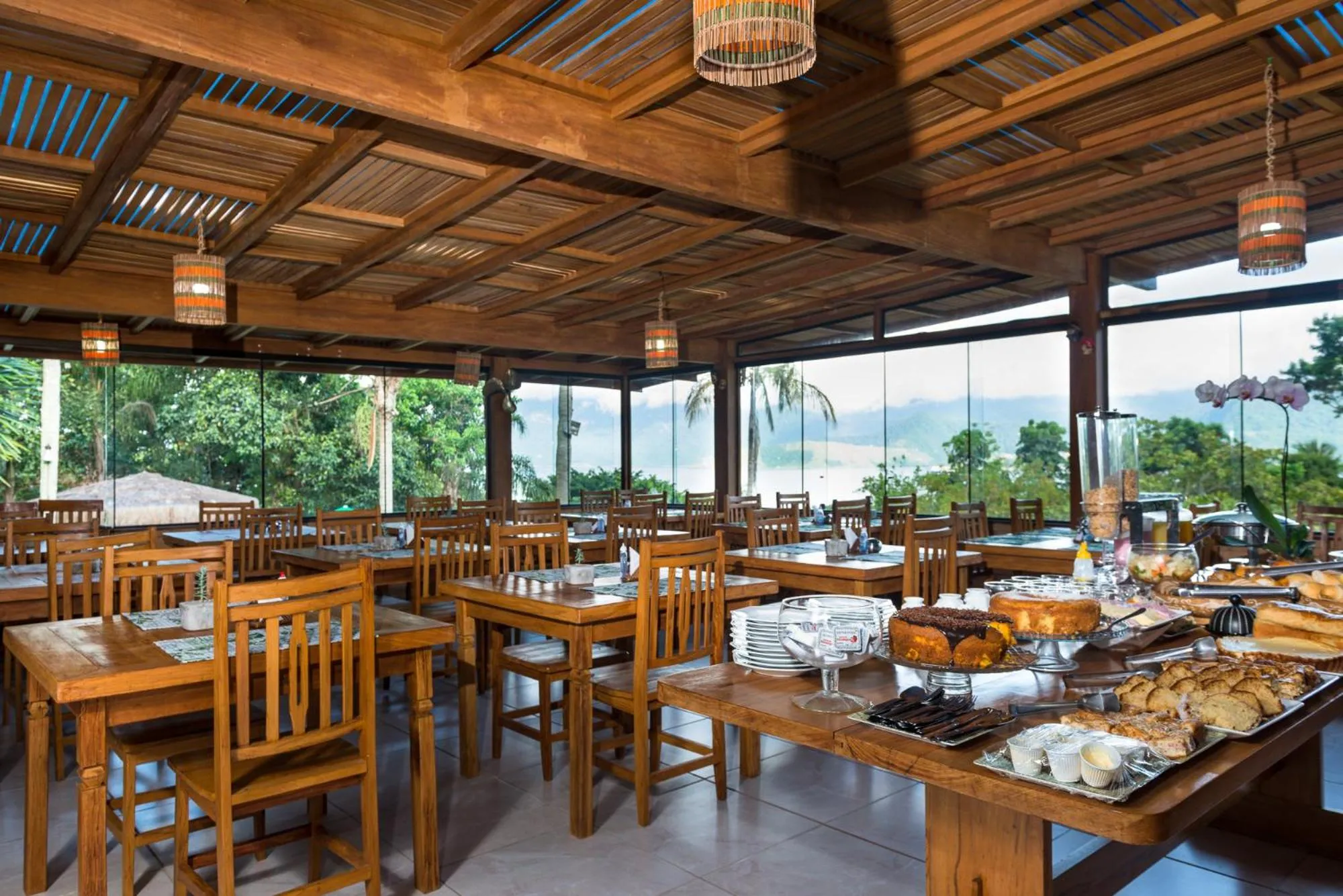 Buffet breakfast in Pousada Ilhote da Prainha