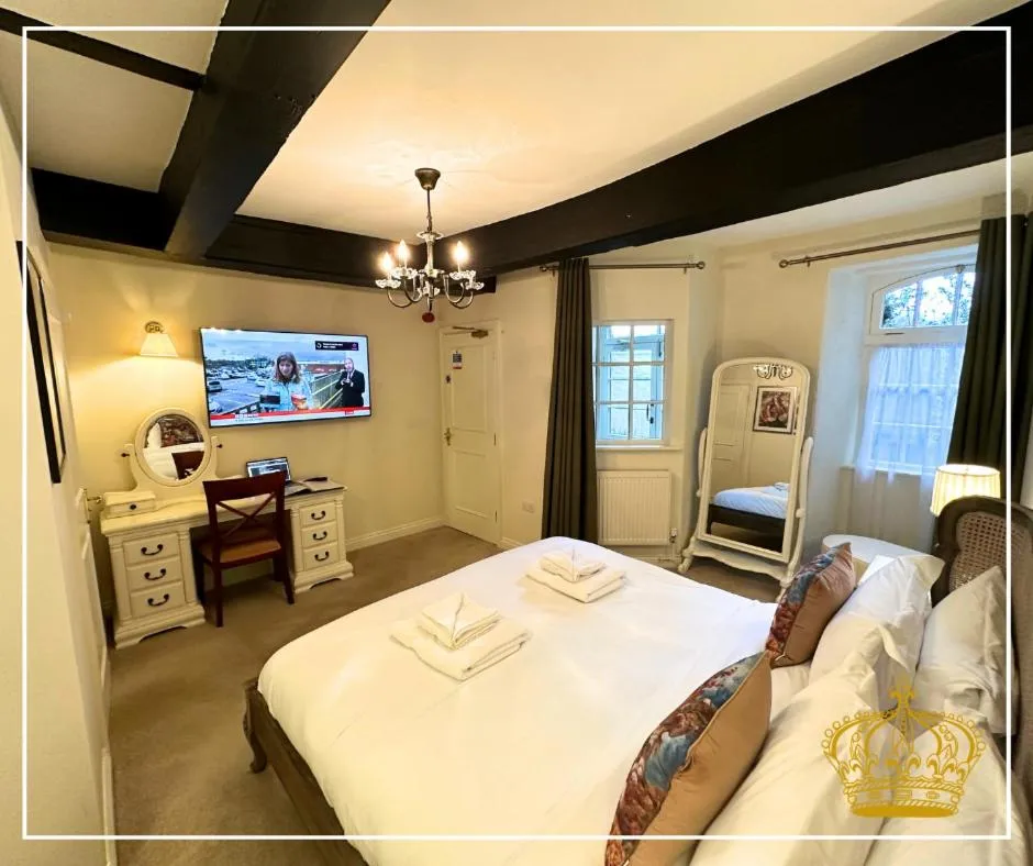 Bed in The Old Crown Coaching Inn