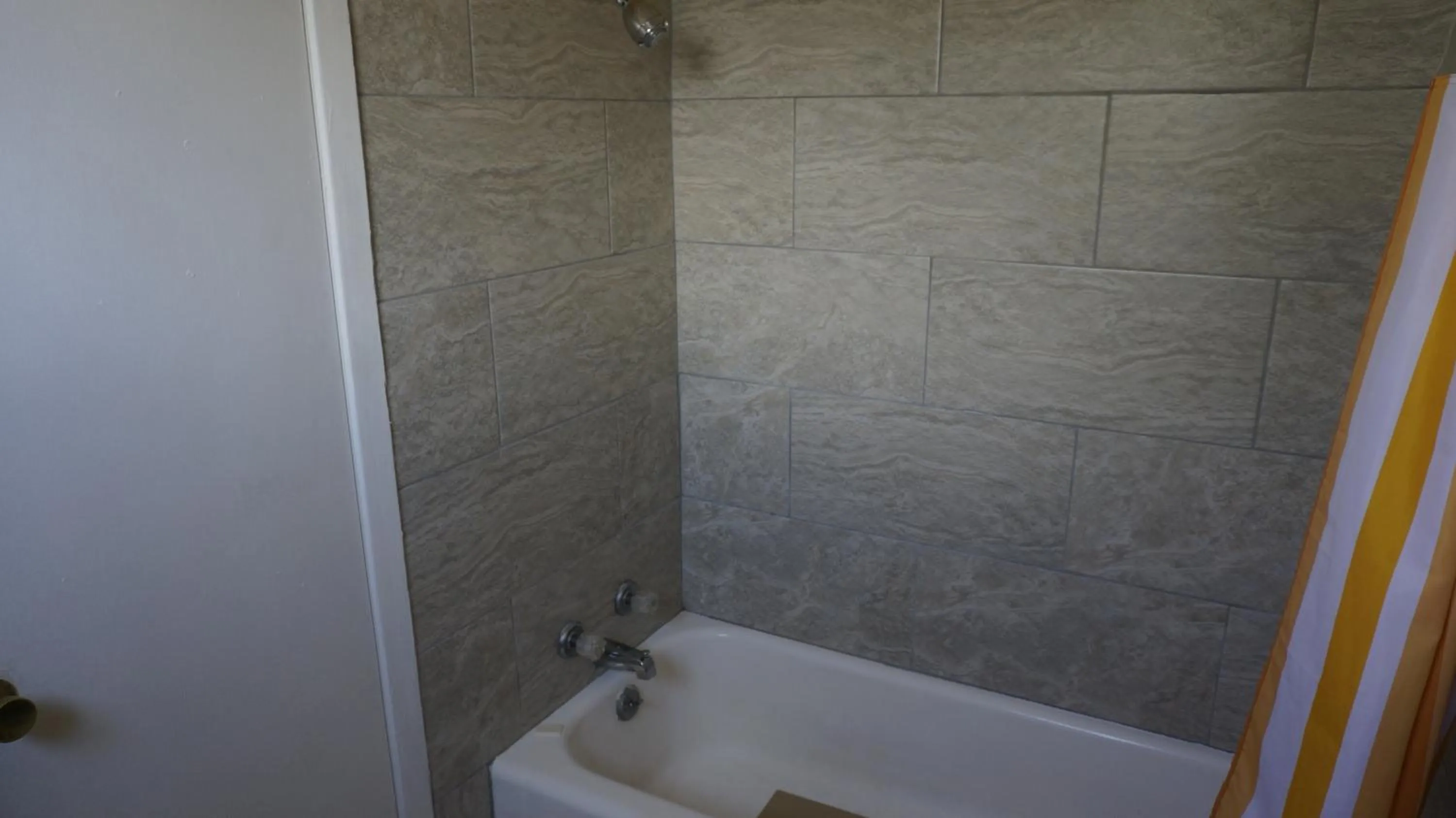 Bathroom in Budget Inn Malvern