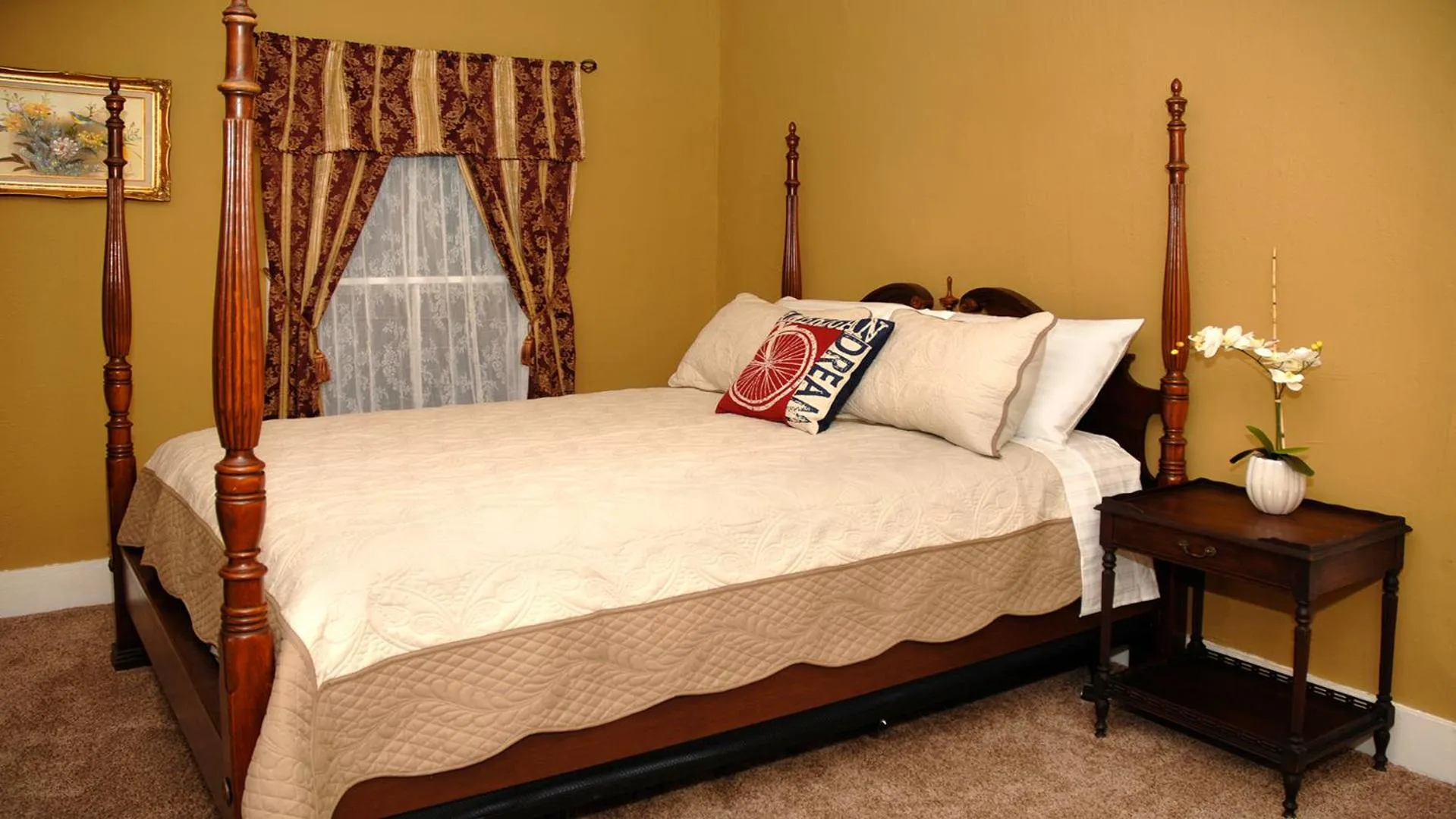 Bedroom, Bed in Historic Luxury Two Bedroom Apartment