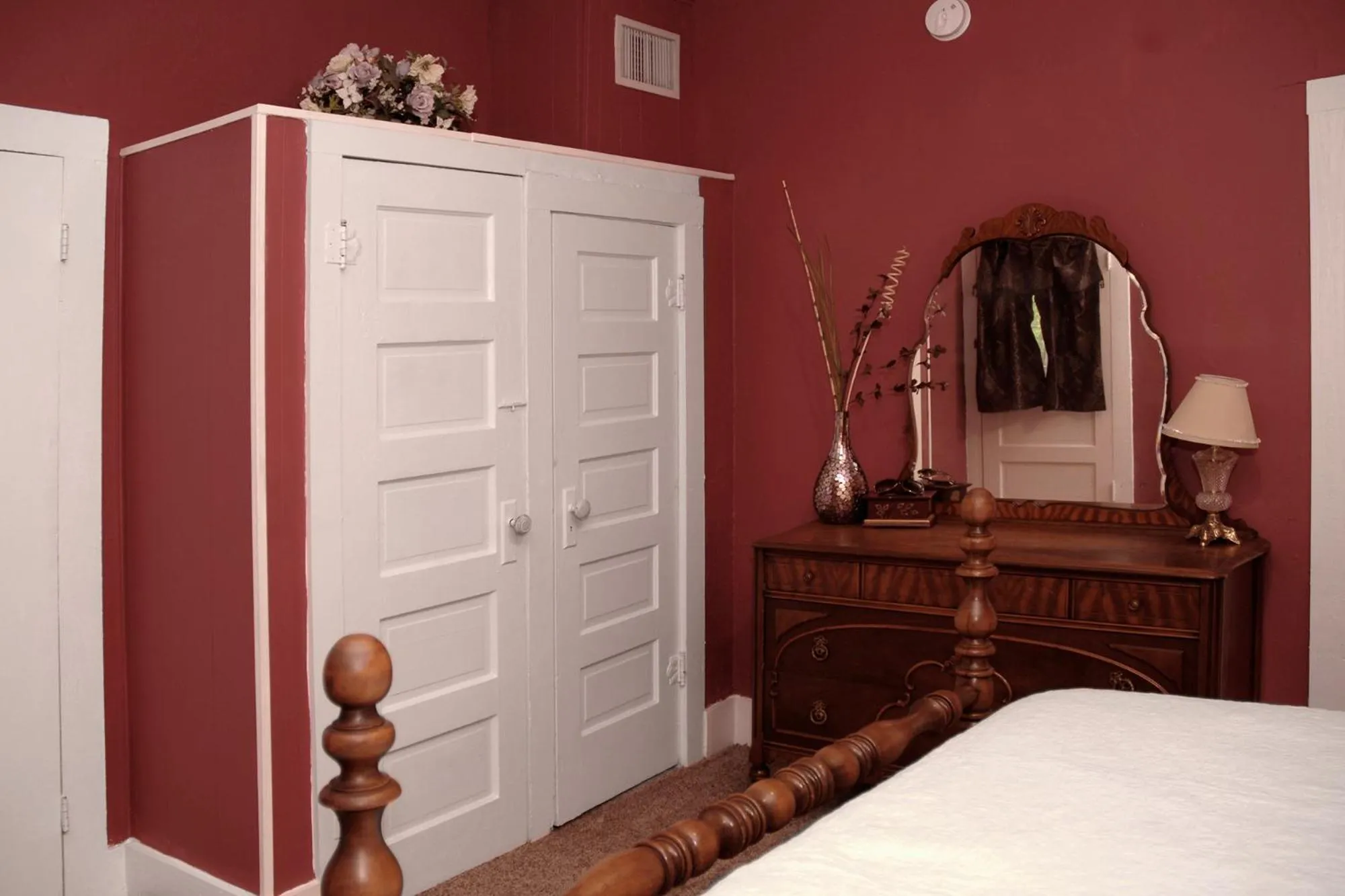 Bedroom, Bed in Historic Luxury Two Bedroom Apartment