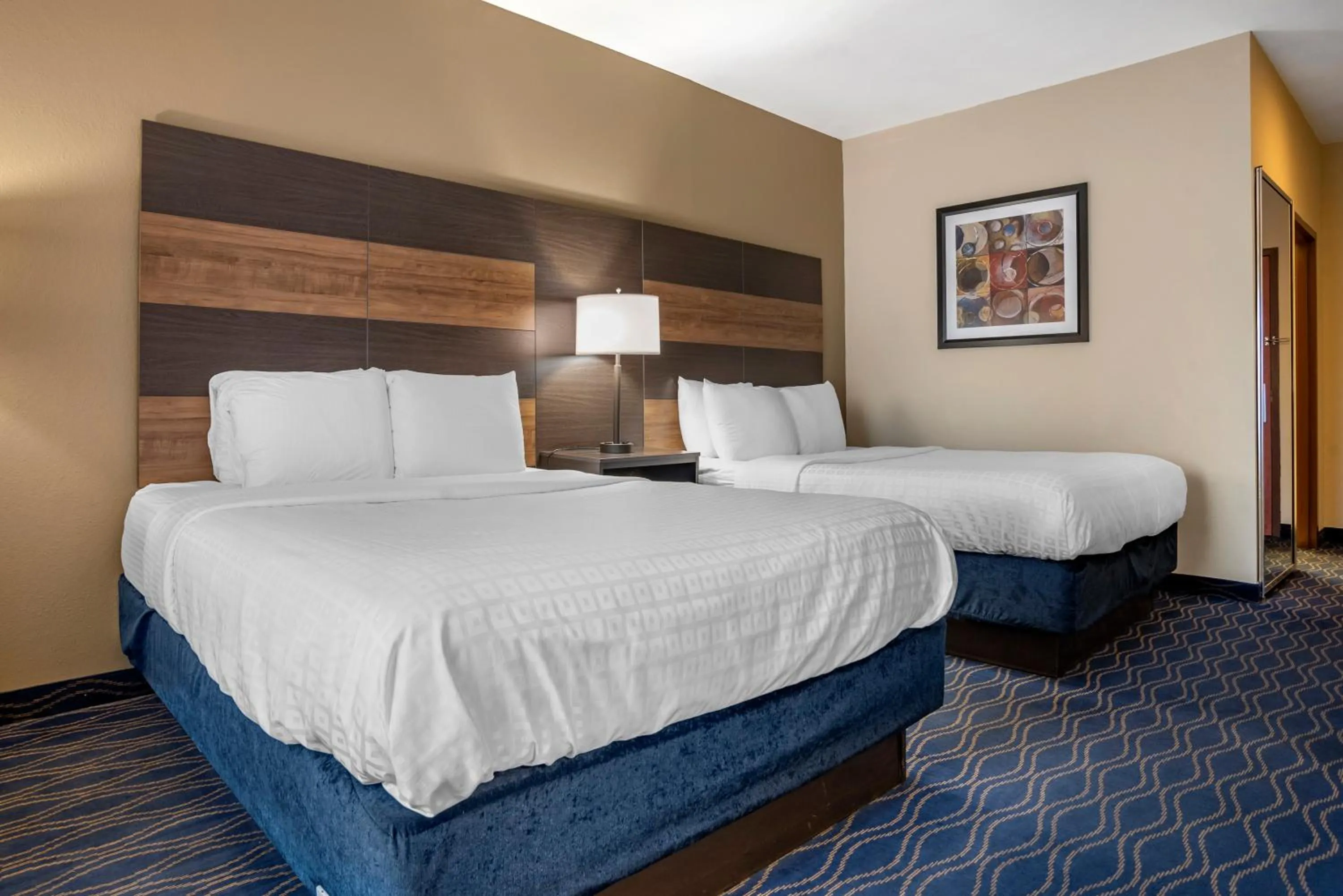 Bedroom, Bed in Best Western Troy Inn