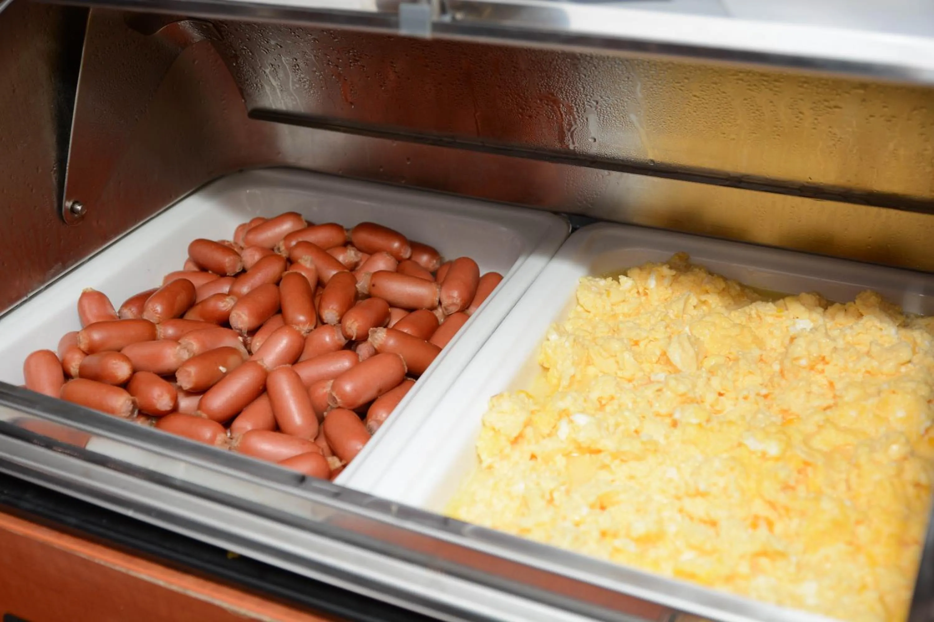 Buffet breakfast in Hotel ILF