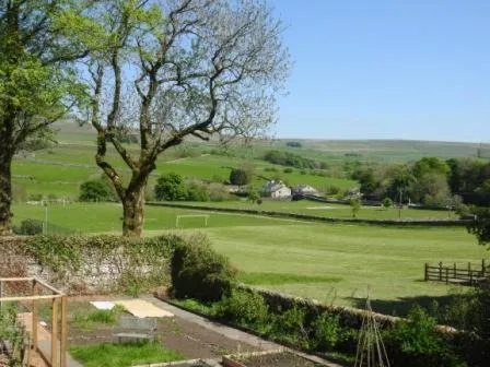 Neighbourhood in The Rowe House