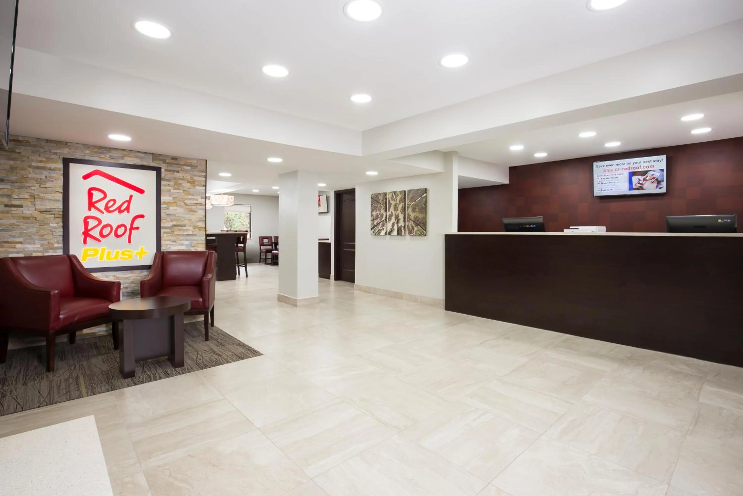 Lobby or reception in Red Roof Inn PLUS+ Birmingham East – Irondale/Airport