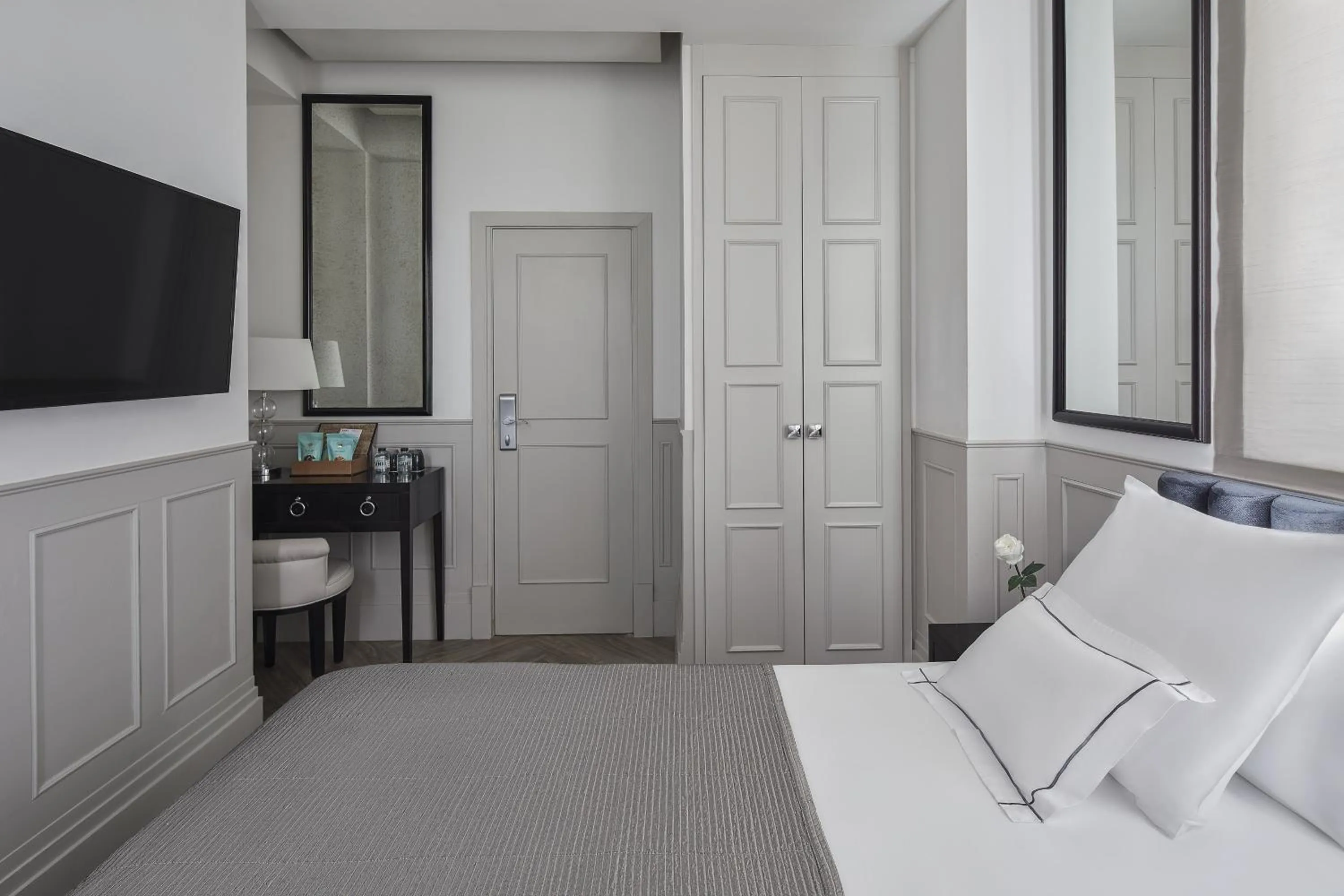 Bedroom, Bed in MIM Ibiza Member of Melia Collection