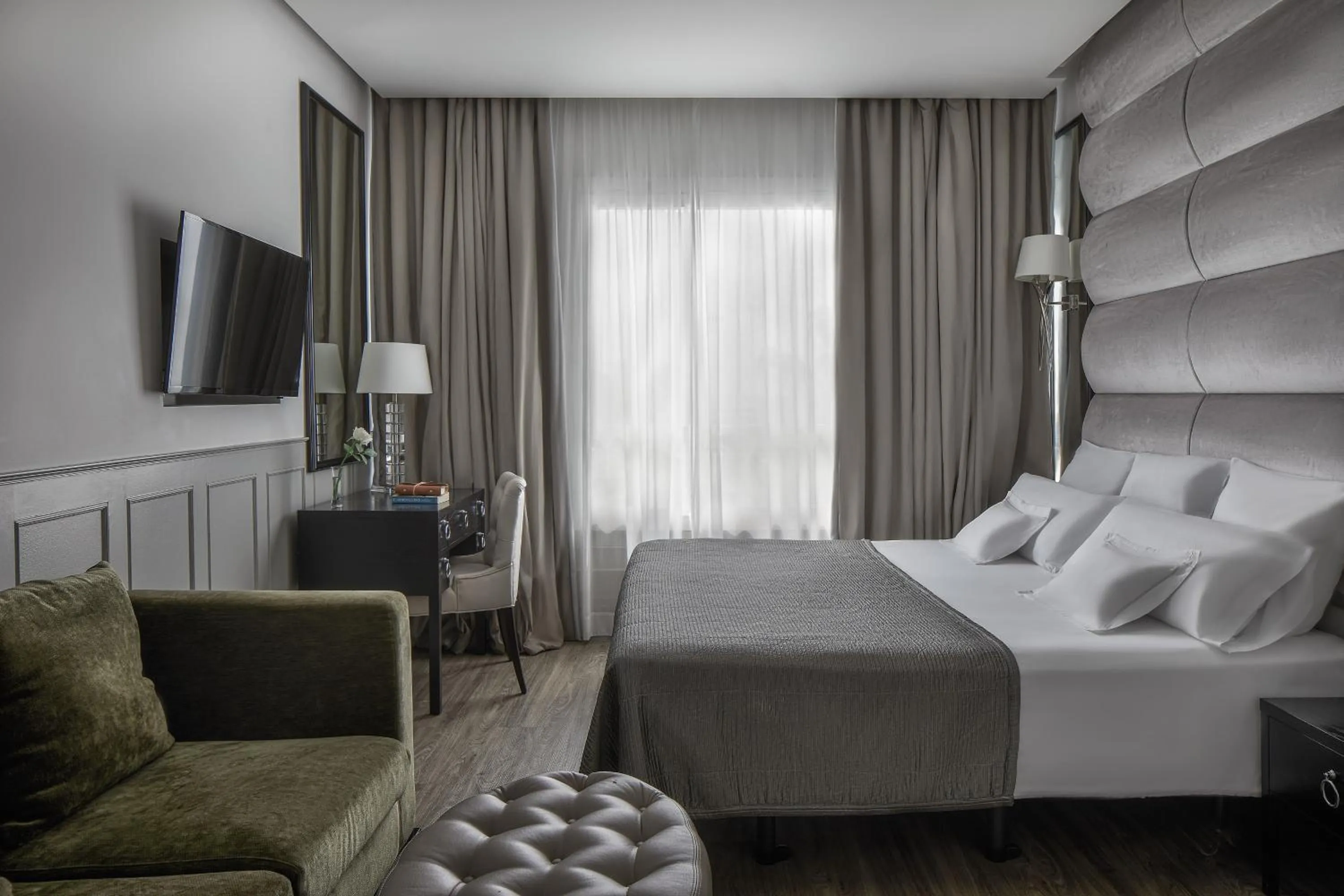 Bedroom, Bed in Hotel MiM Ibiza & Spa - Adults Only