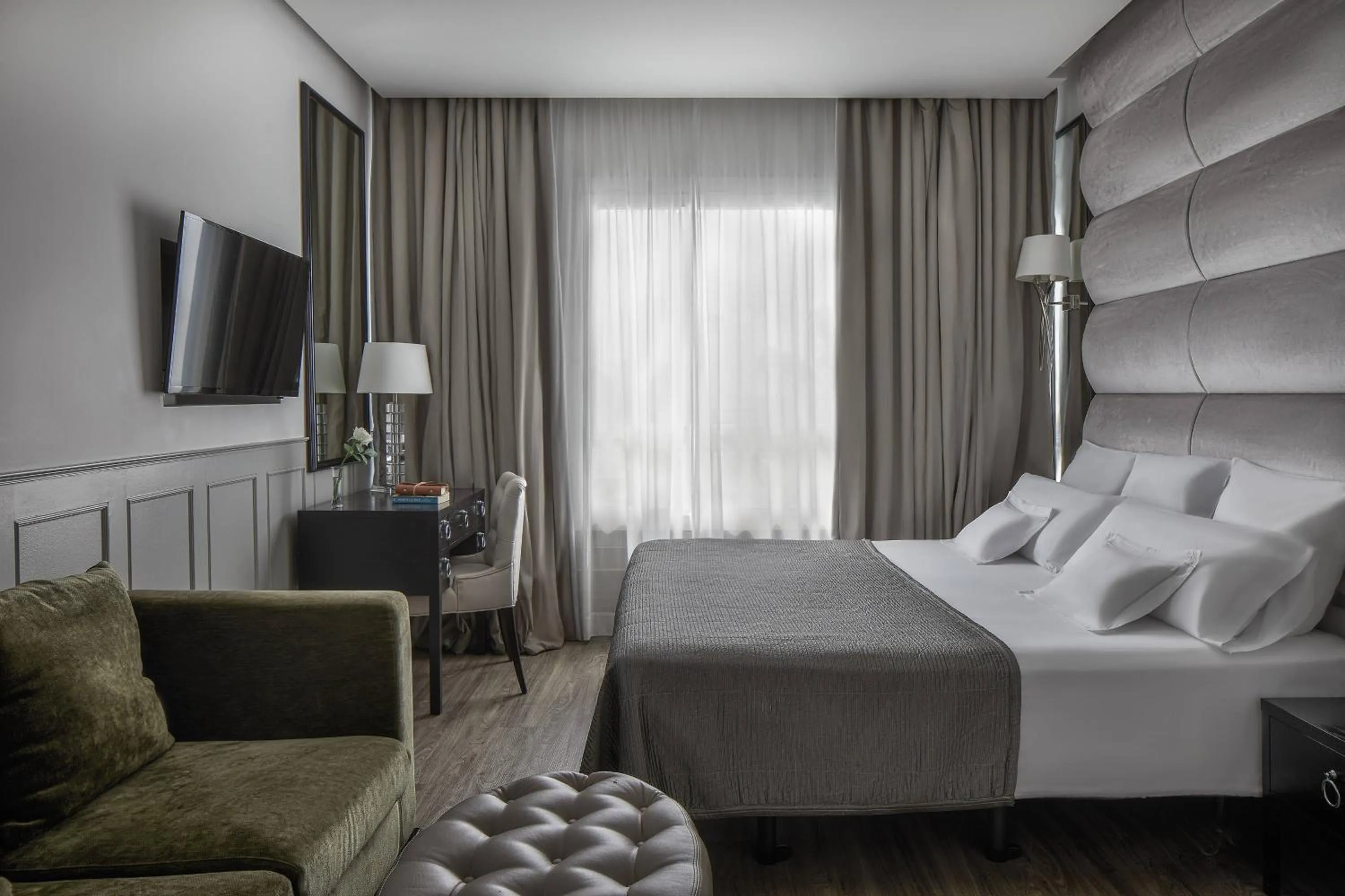 Property building, Bed in MiM Ibiza Meliá Collection