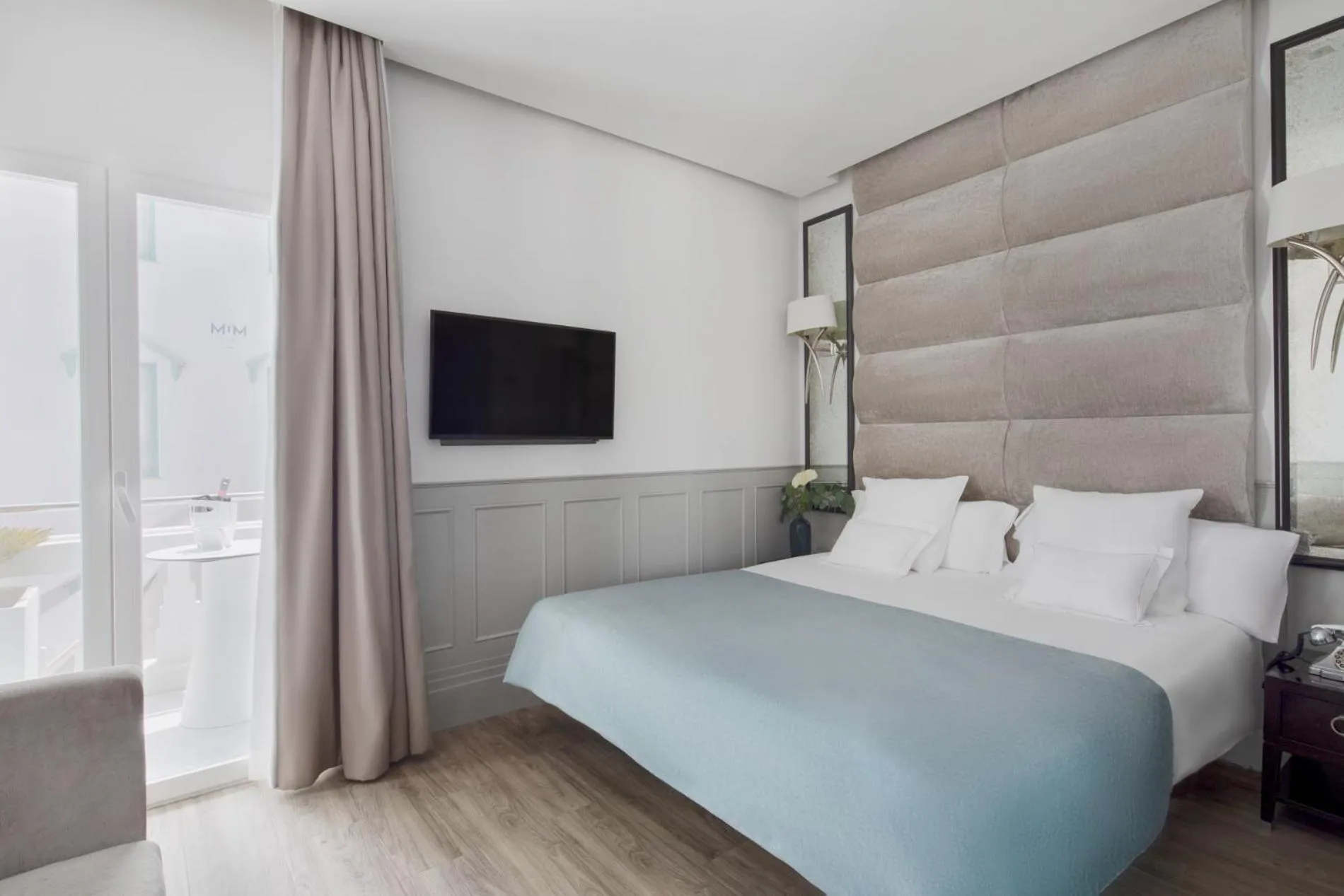 Bedroom, Bed in Hotel MiM Ibiza & Spa - Adults Only