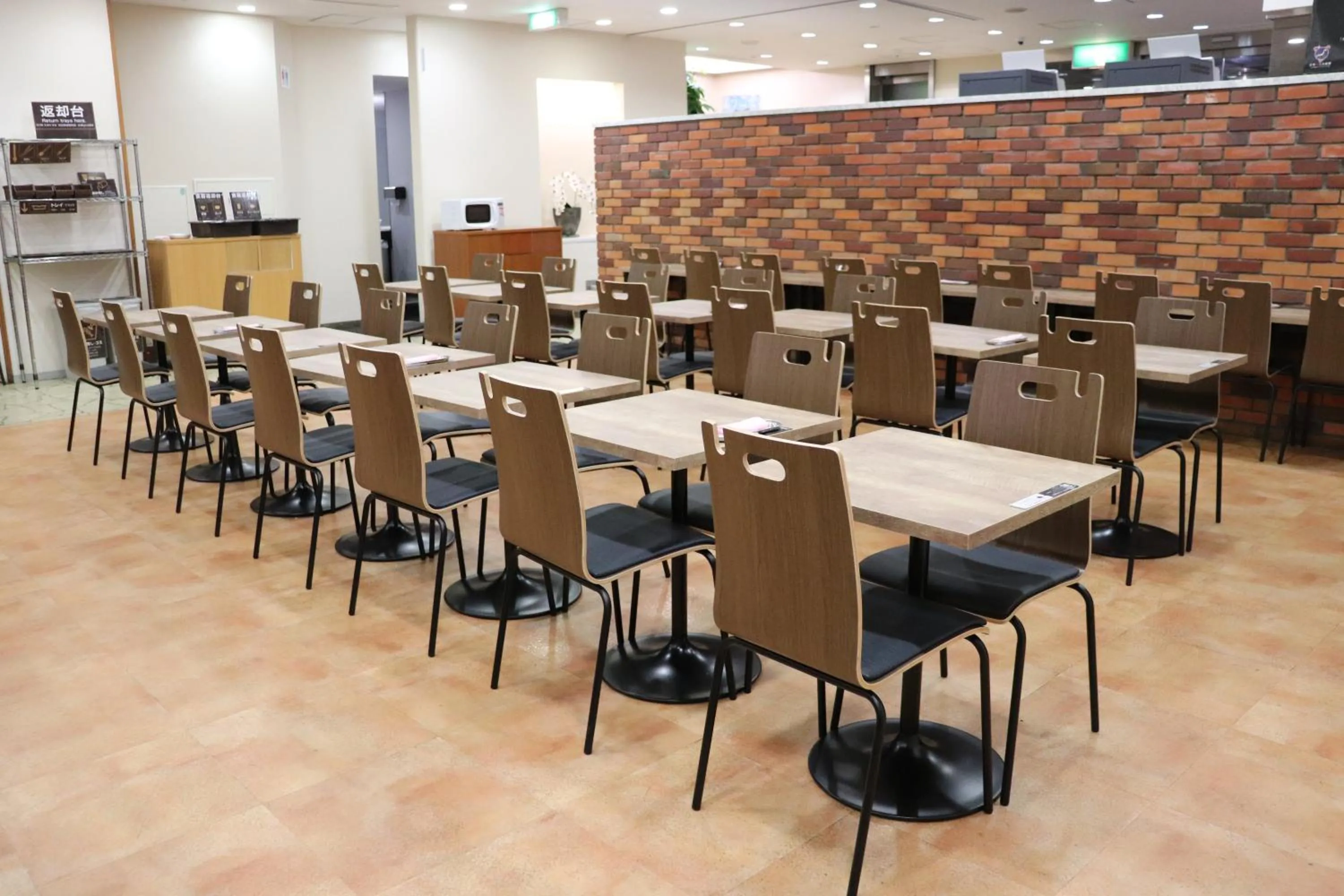 Restaurant/places to eat in Hotel Raffinato Sapporo