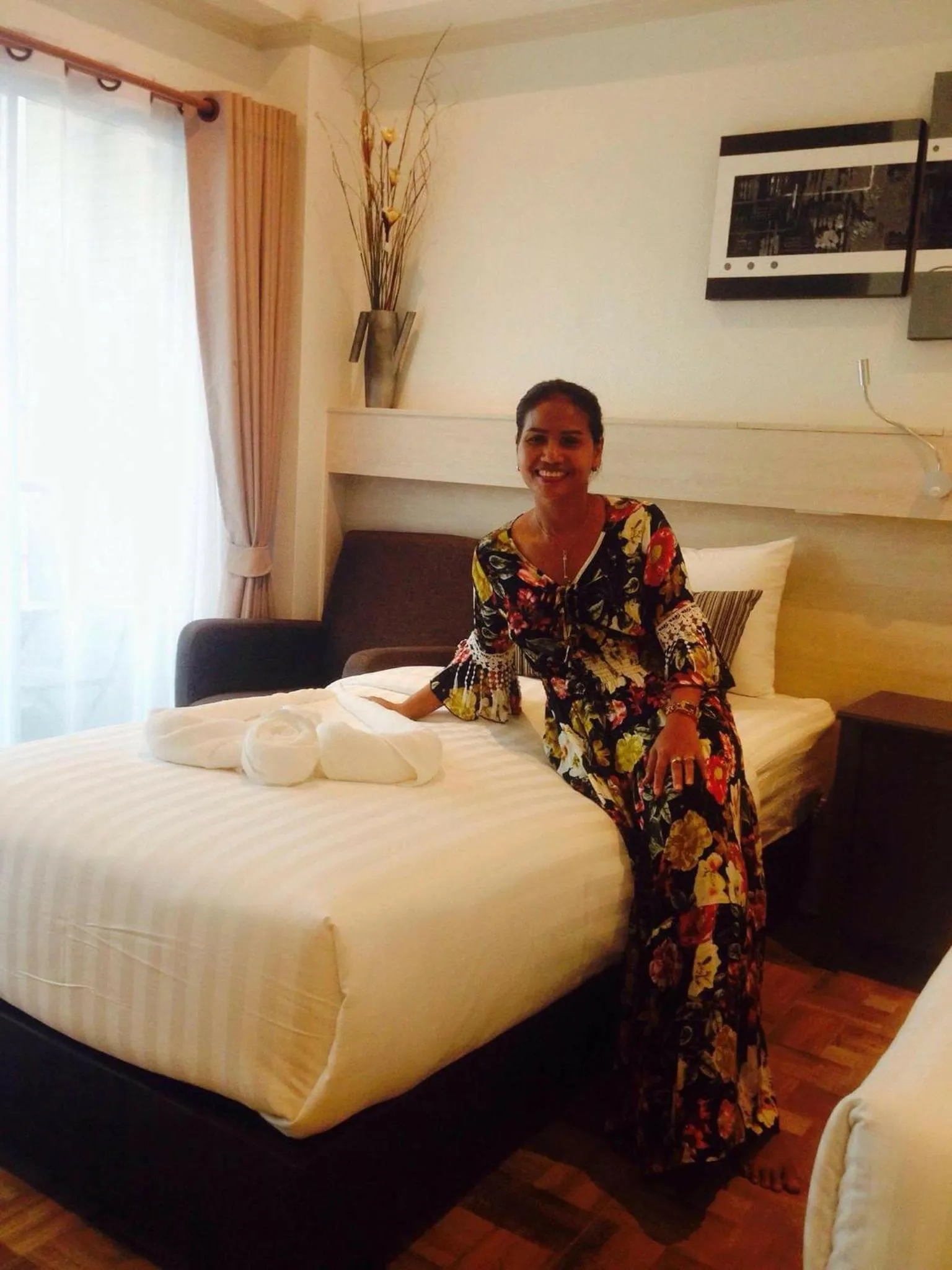 Living room, Bed in City View Residence