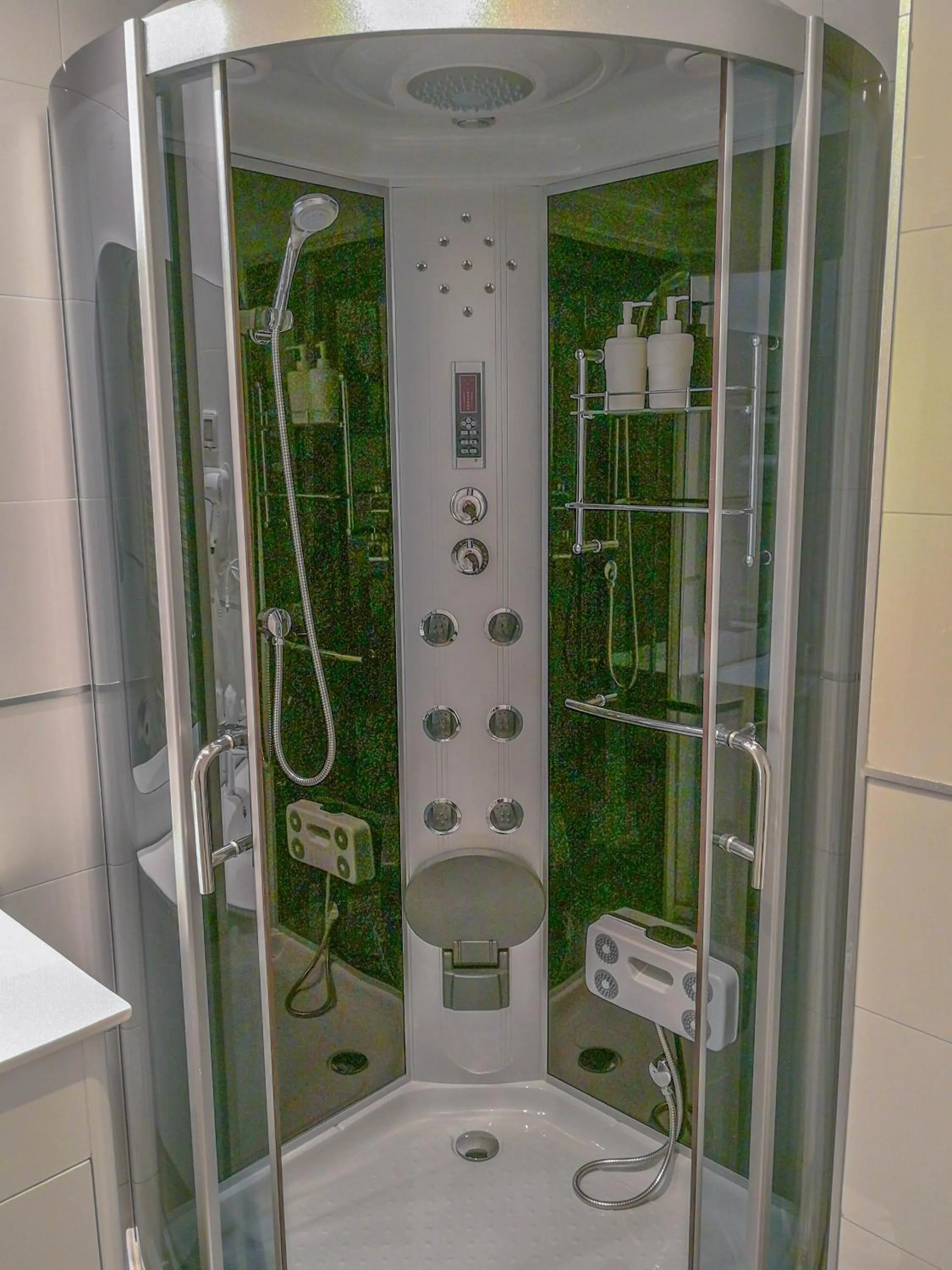 Shower in City View Residence