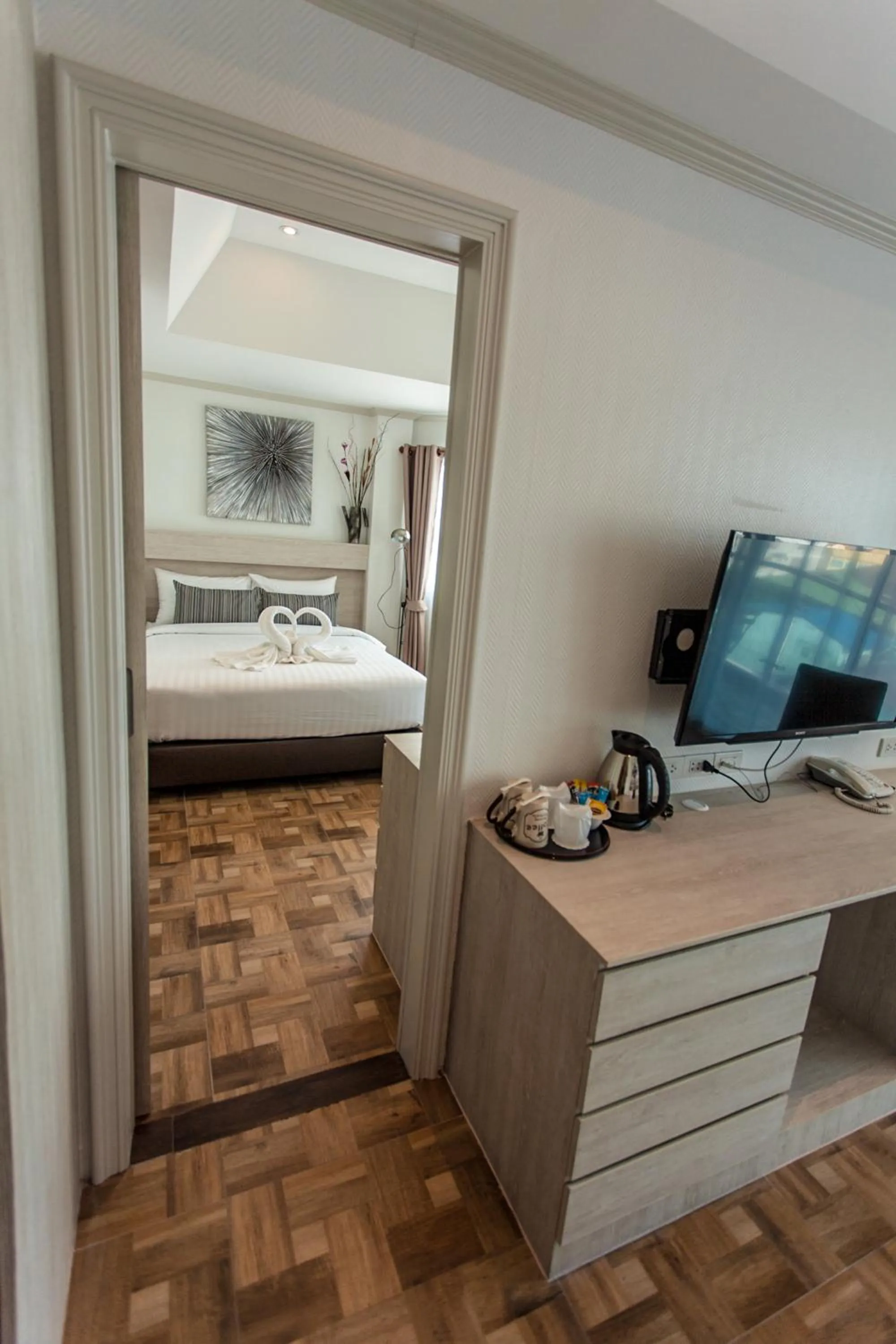 Living room, Bed in City View Residence