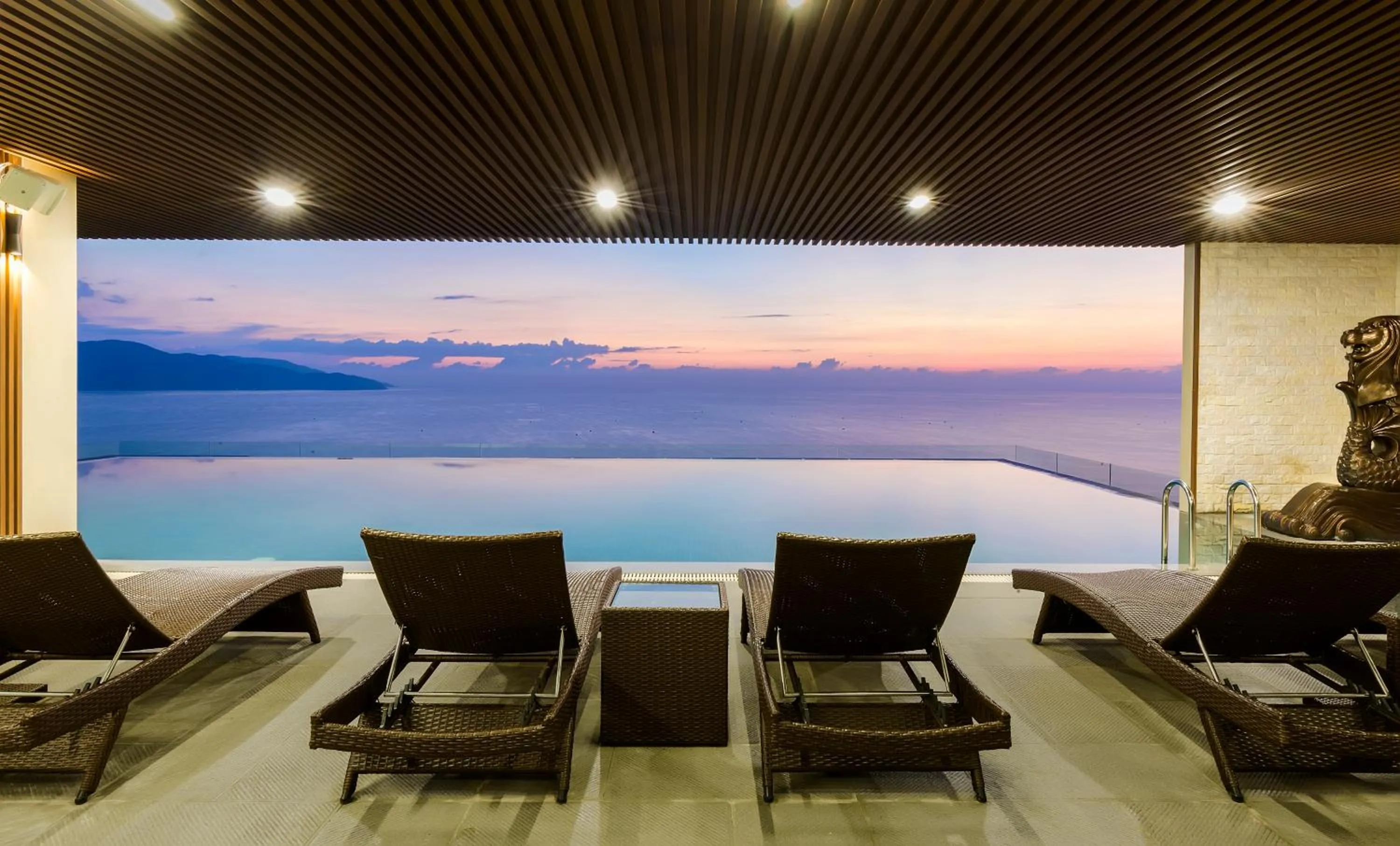 Swimming pool in Balcona Hotel Da Nang