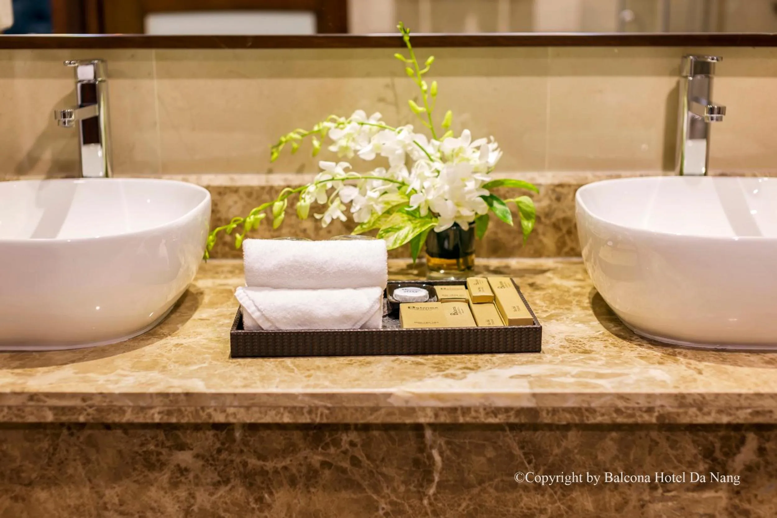 Bathroom in Balcona Hotel Da Nang