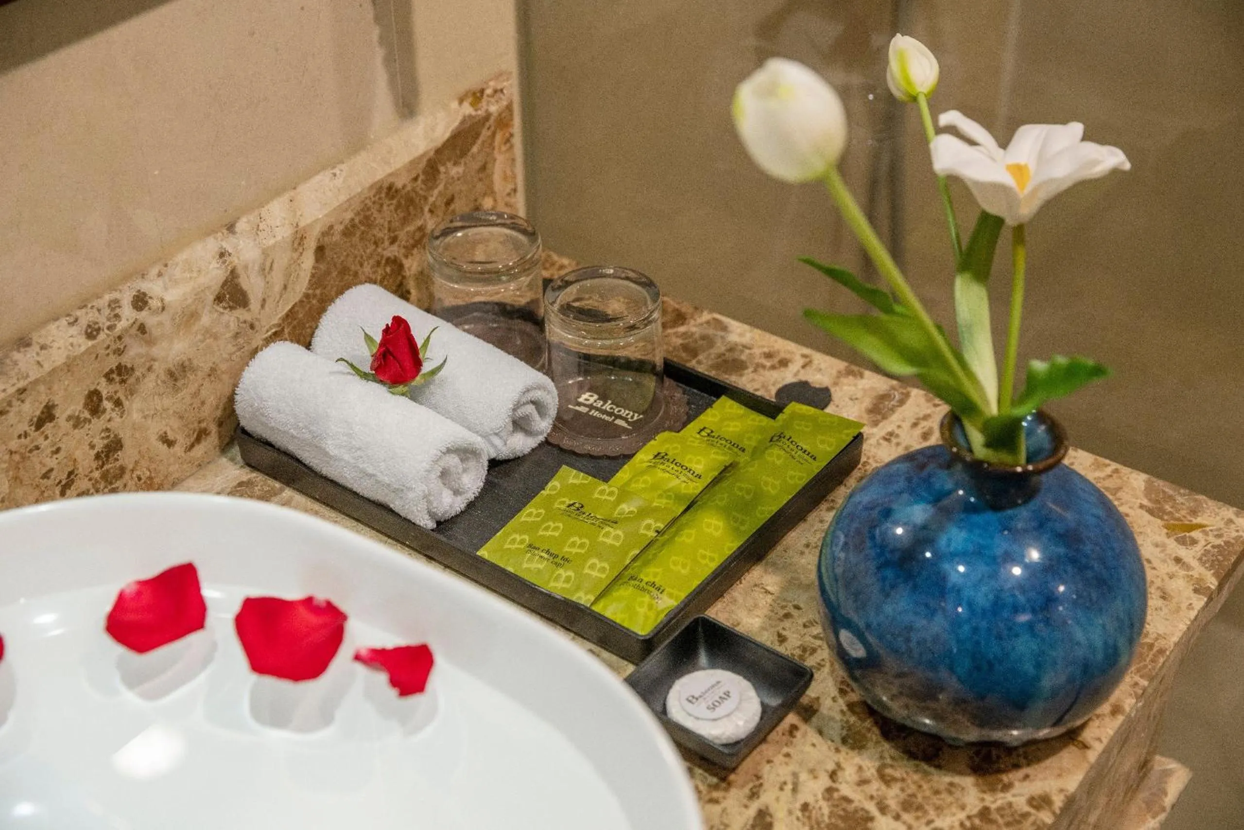 Toilet in Balcona Hotel Da Nang