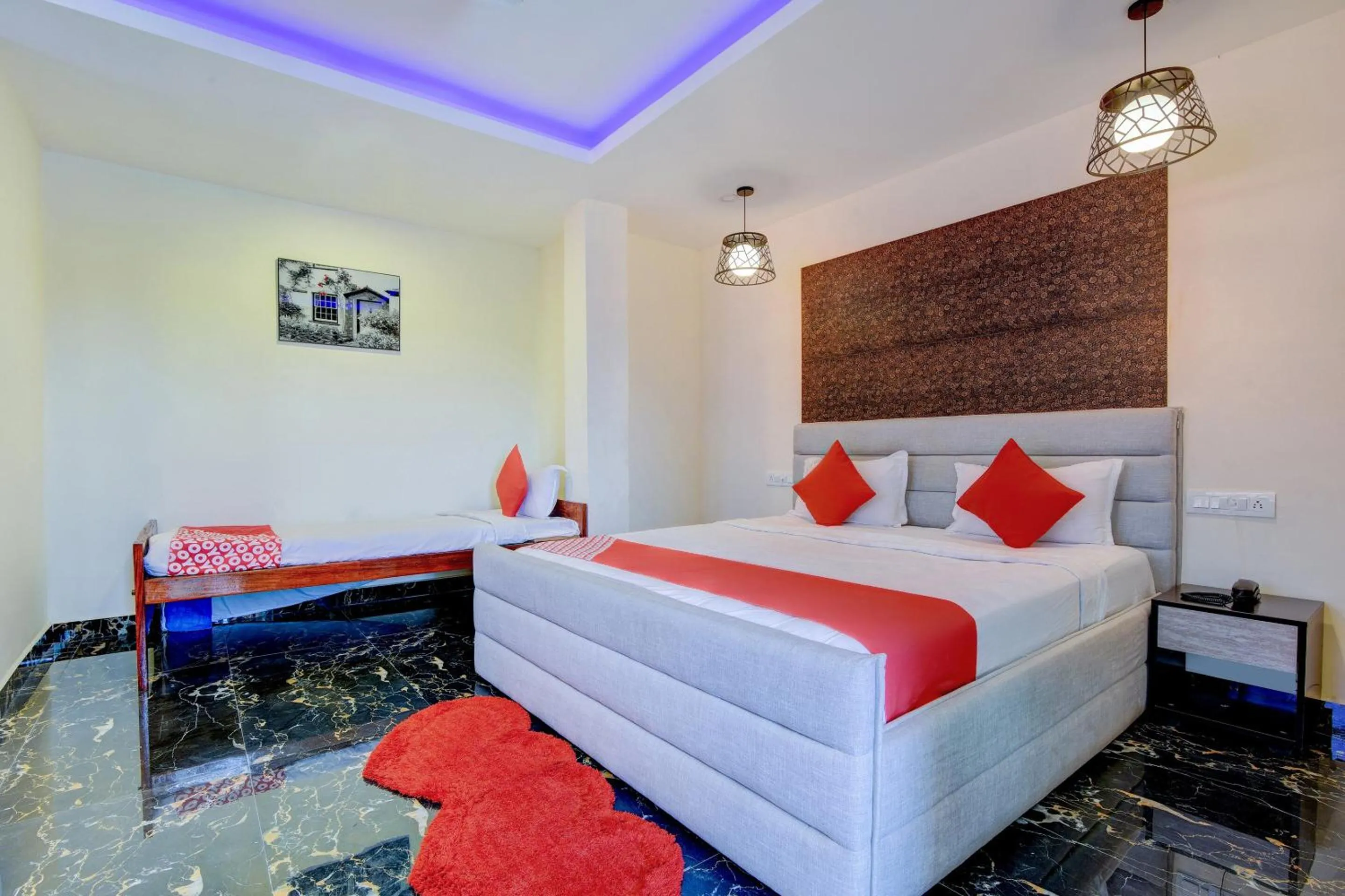 Bedroom, Bed in Hotel O P S Grand