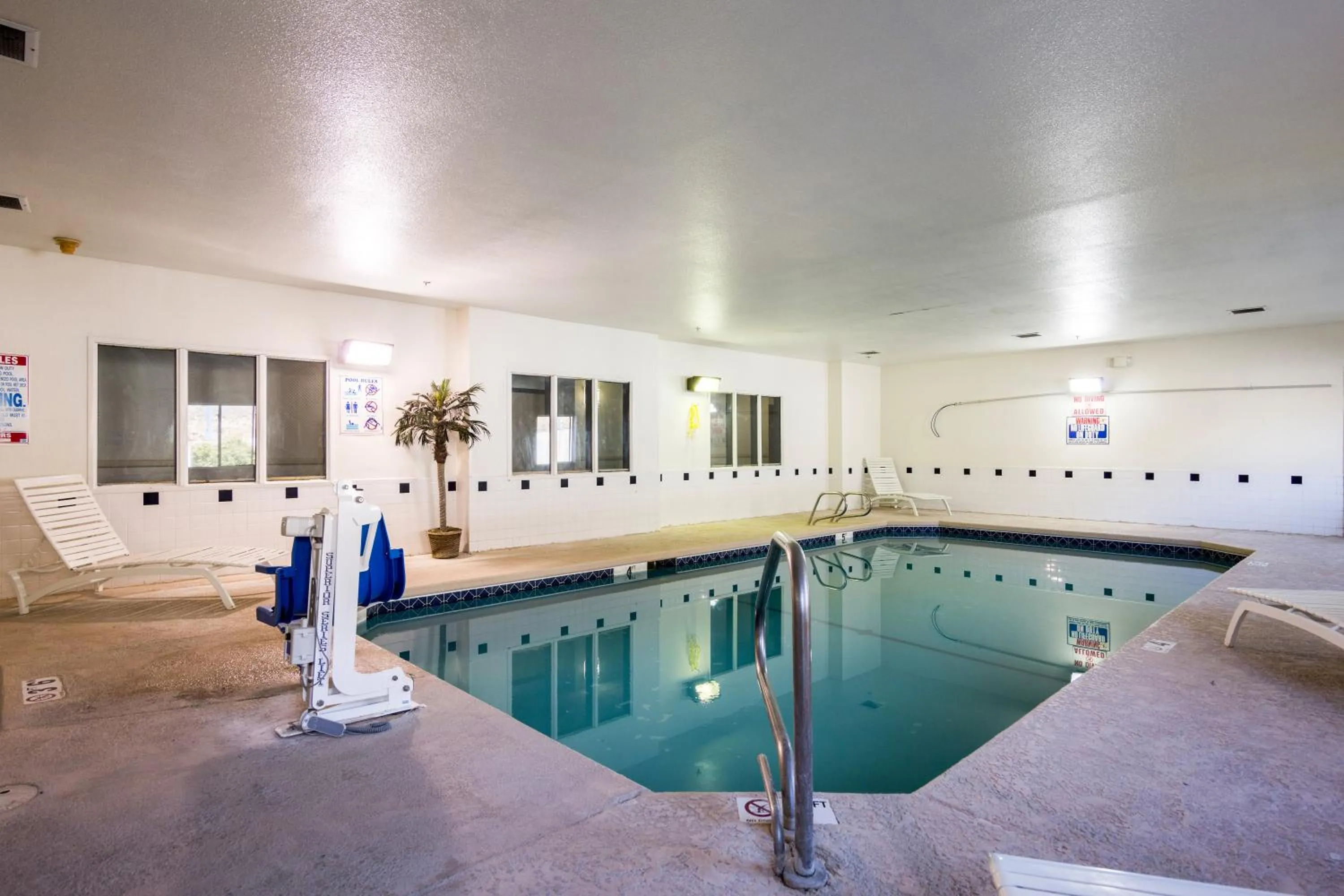Swimming pool in Motel 6-Ruidoso, NM