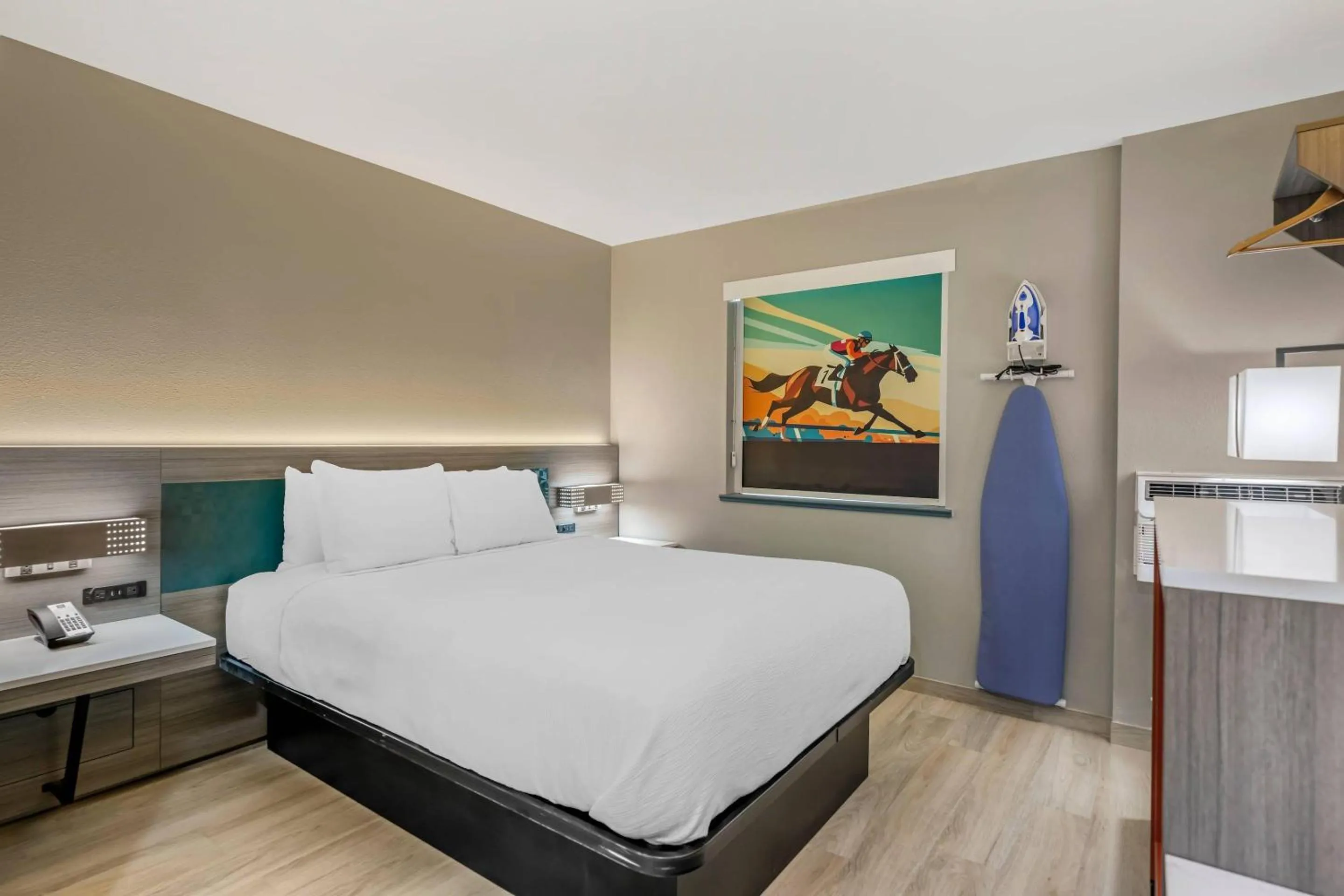 Bedroom, Bed in Quality Inn