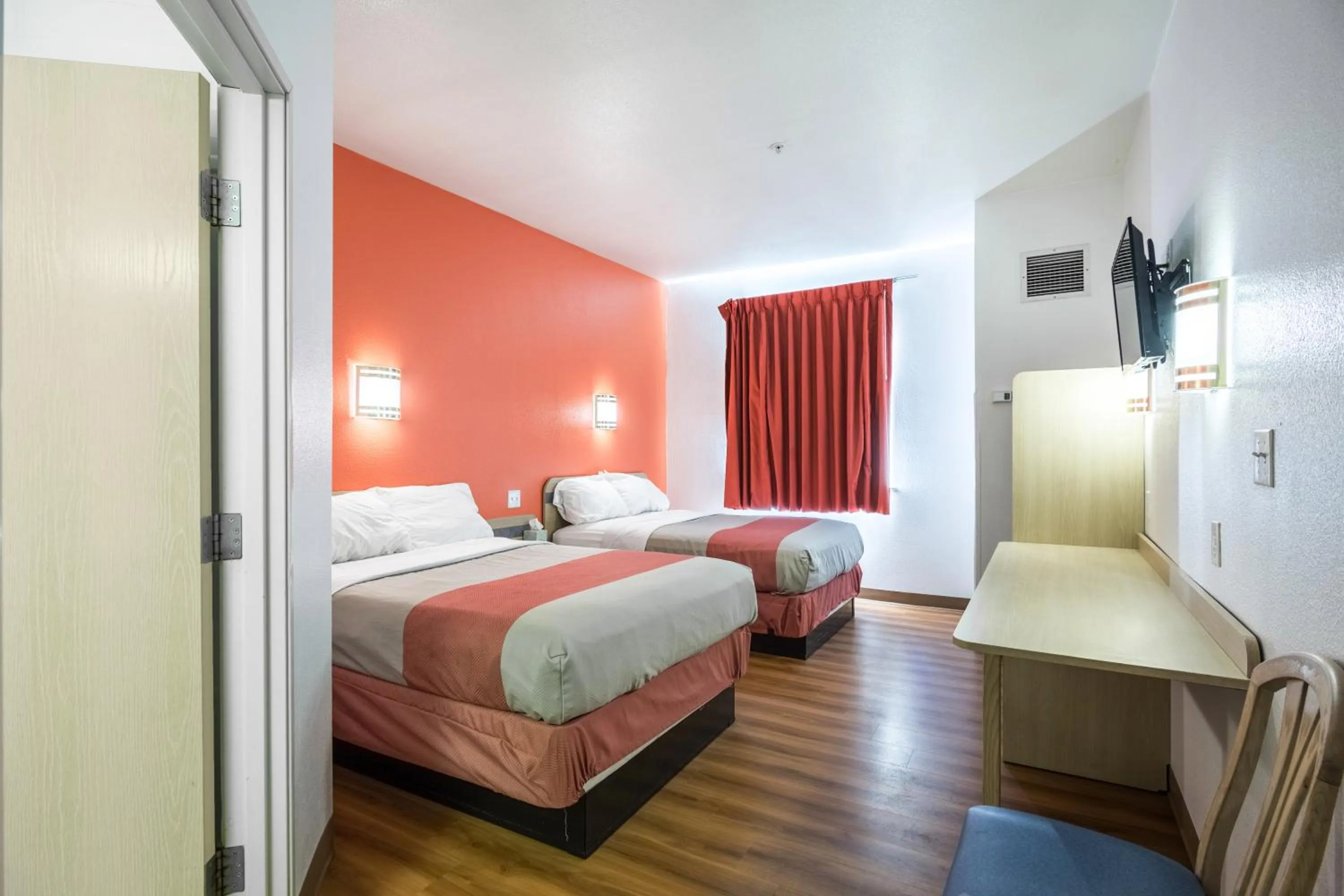 Bedroom in Motel 6-Ruidoso, NM