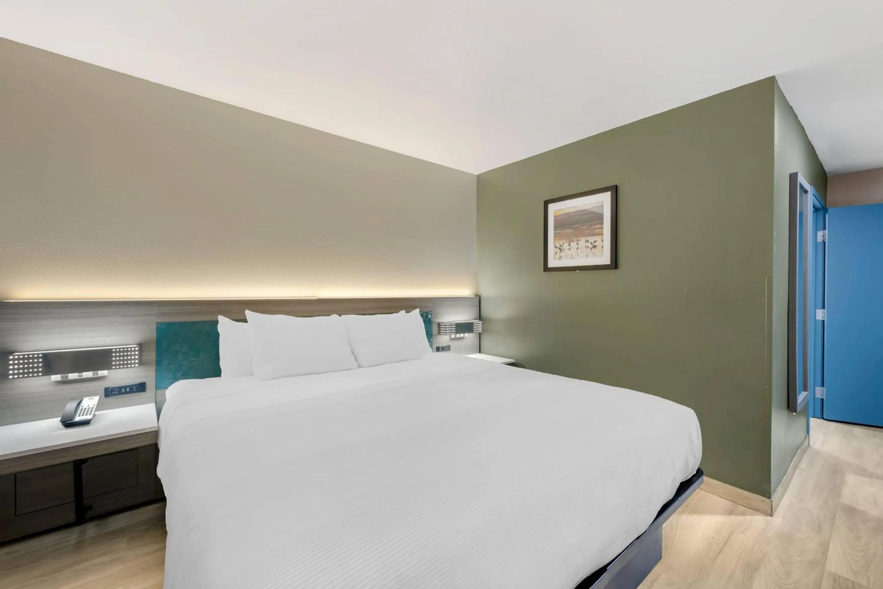 Bedroom, Bed in Quality Inn