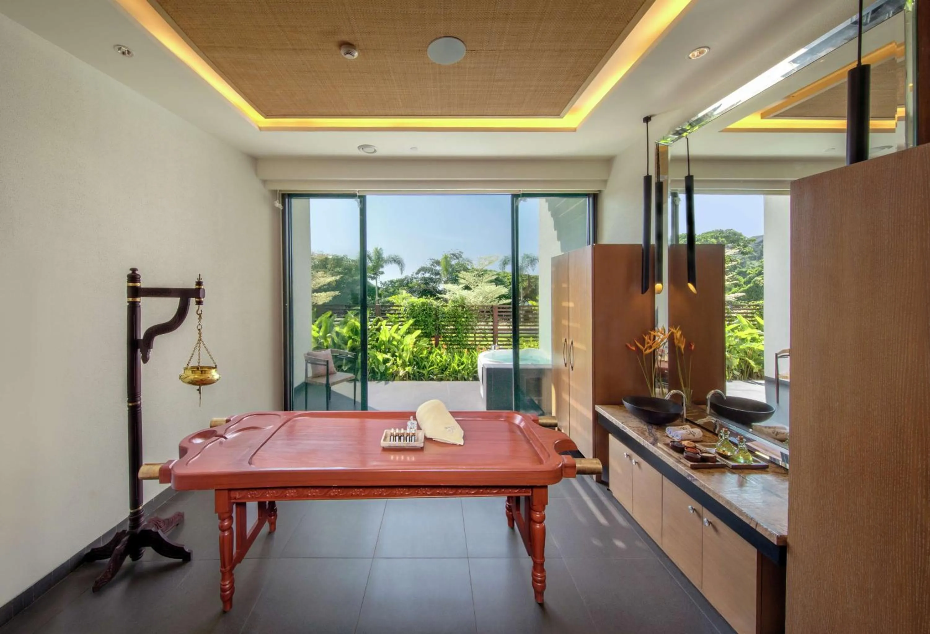 Spa and wellness centre/facilities in DoubleTree by Hilton Goa - Panaji