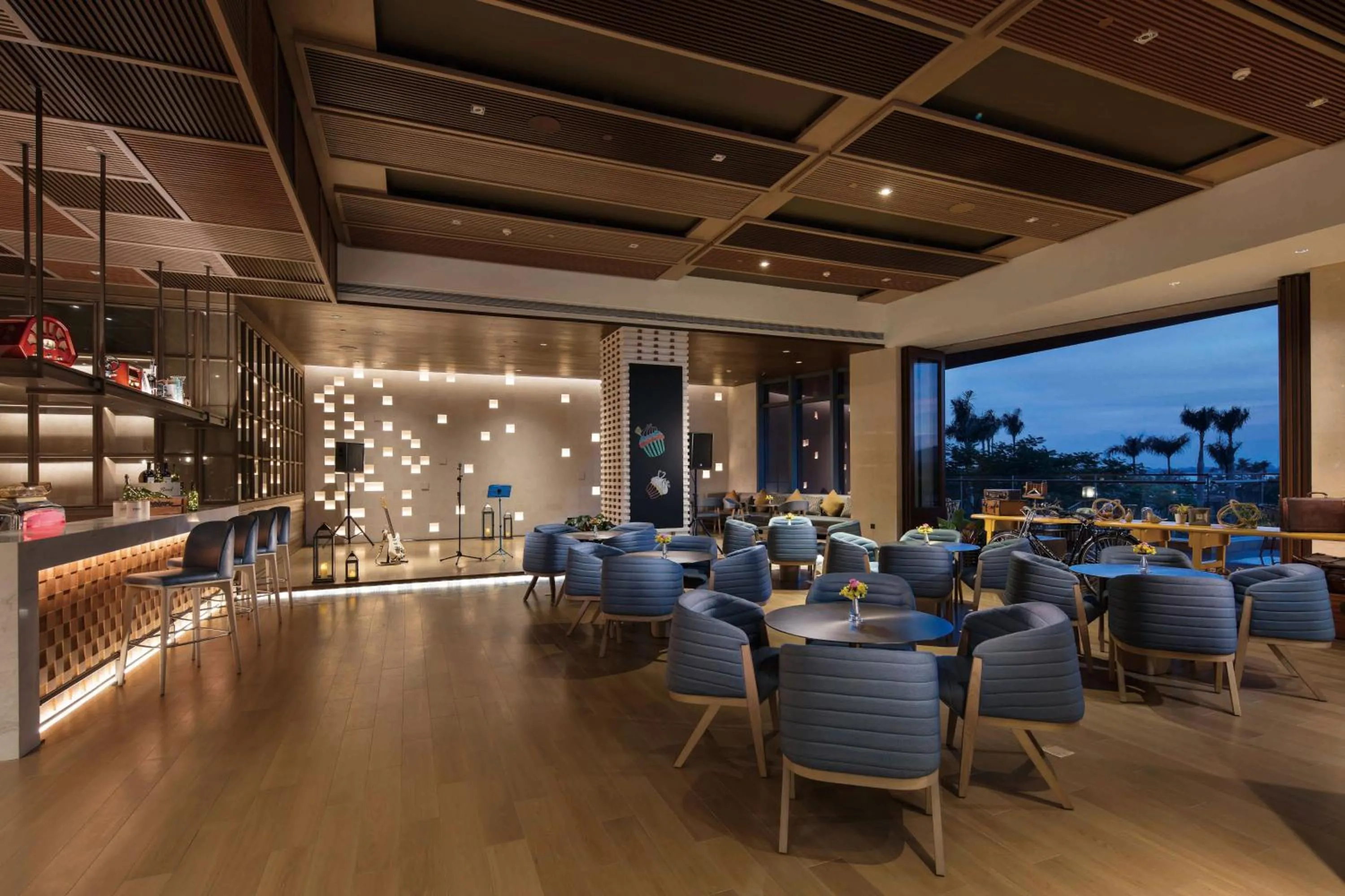 Restaurant/places to eat in Doubletree Resort By Hilton Hainan - Xinglong Lakeside